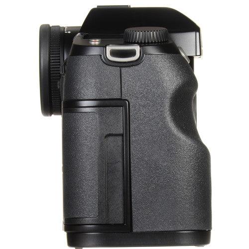 Leica S (Typ 007) Medium Format DSLR Camera - Professional Digital Photography for Studio, Landscape & Portrait - High Resolution Mirrorless Camera System