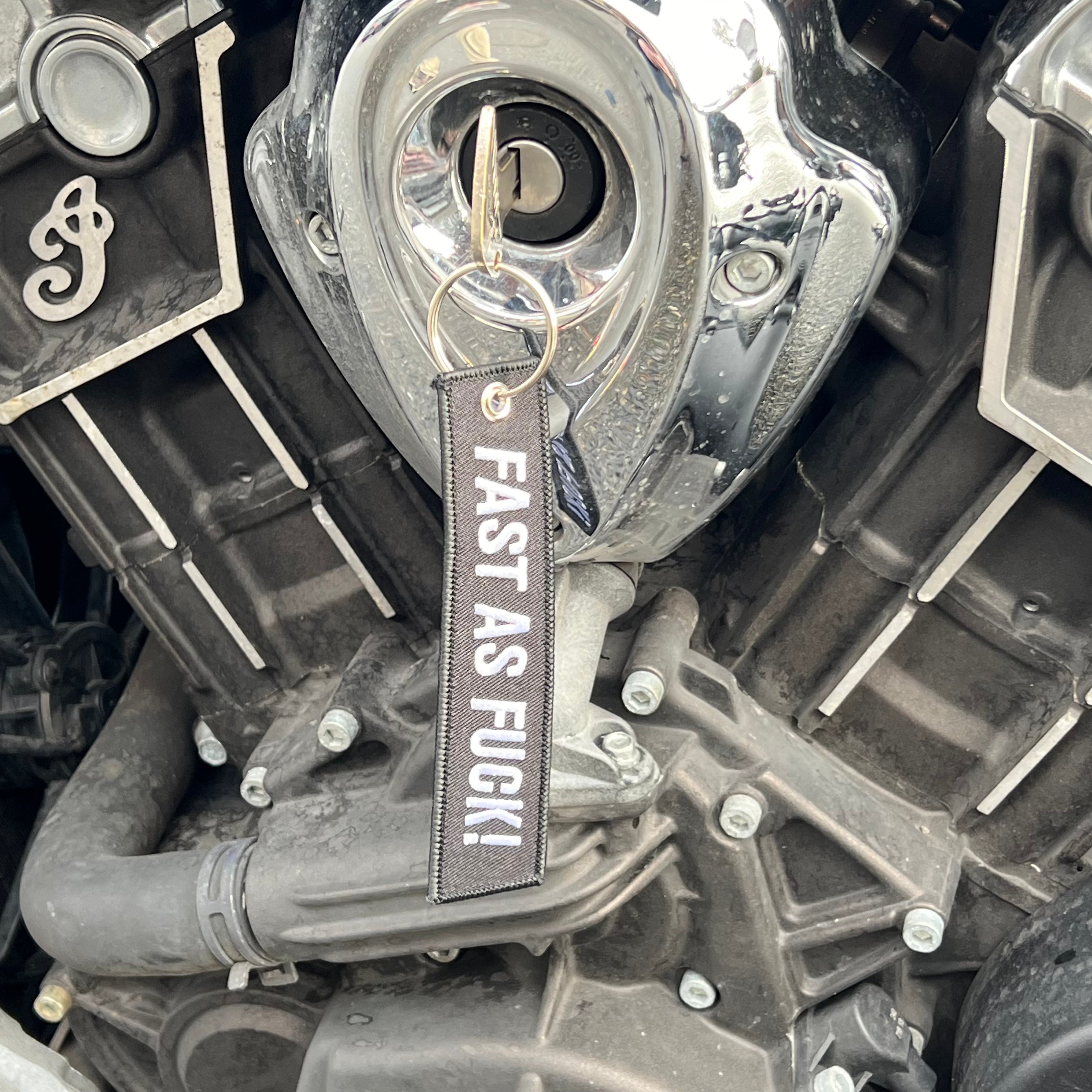 Premium Motorcycle Key Chain - Durable & Stylish Keyring for Bikers - Perfect for Motorcycle Enthusiasts & Riders - Ideal for Keys, Key Fobs & Accessories