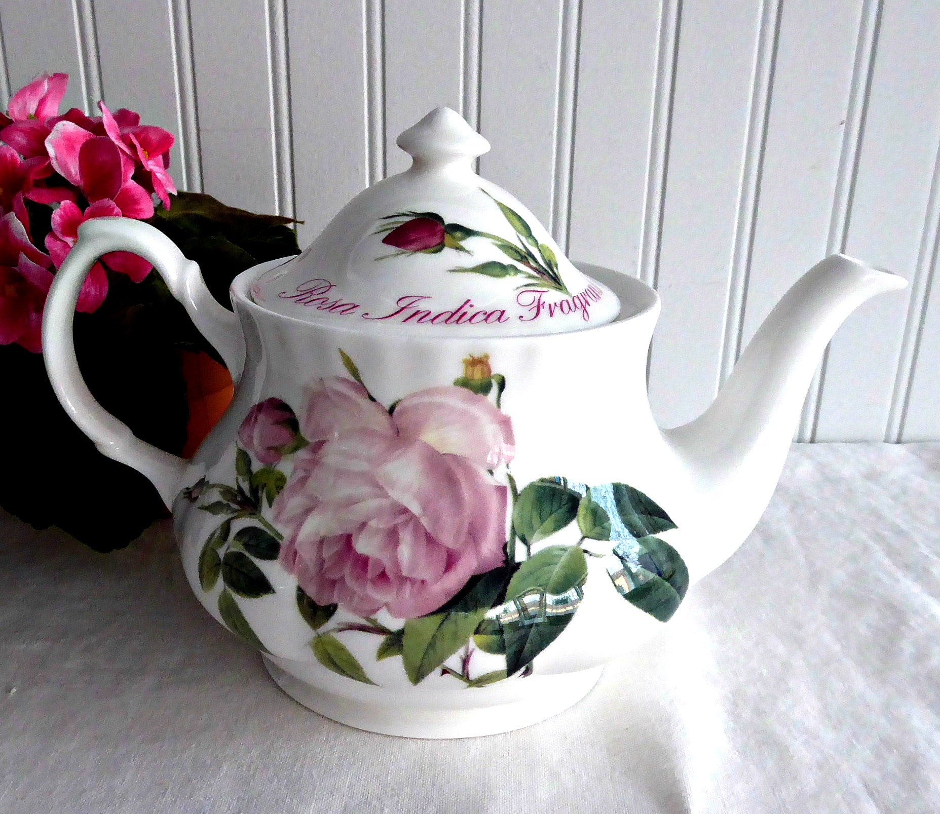 Versailles Pink Rose Teapot - English Bone China 6 Cup (40oz) Capacity - Roy Kirkham Floral Teapot - Perfect for Afternoon Tea, Bridal Showers & Vintage Tea Party Decor