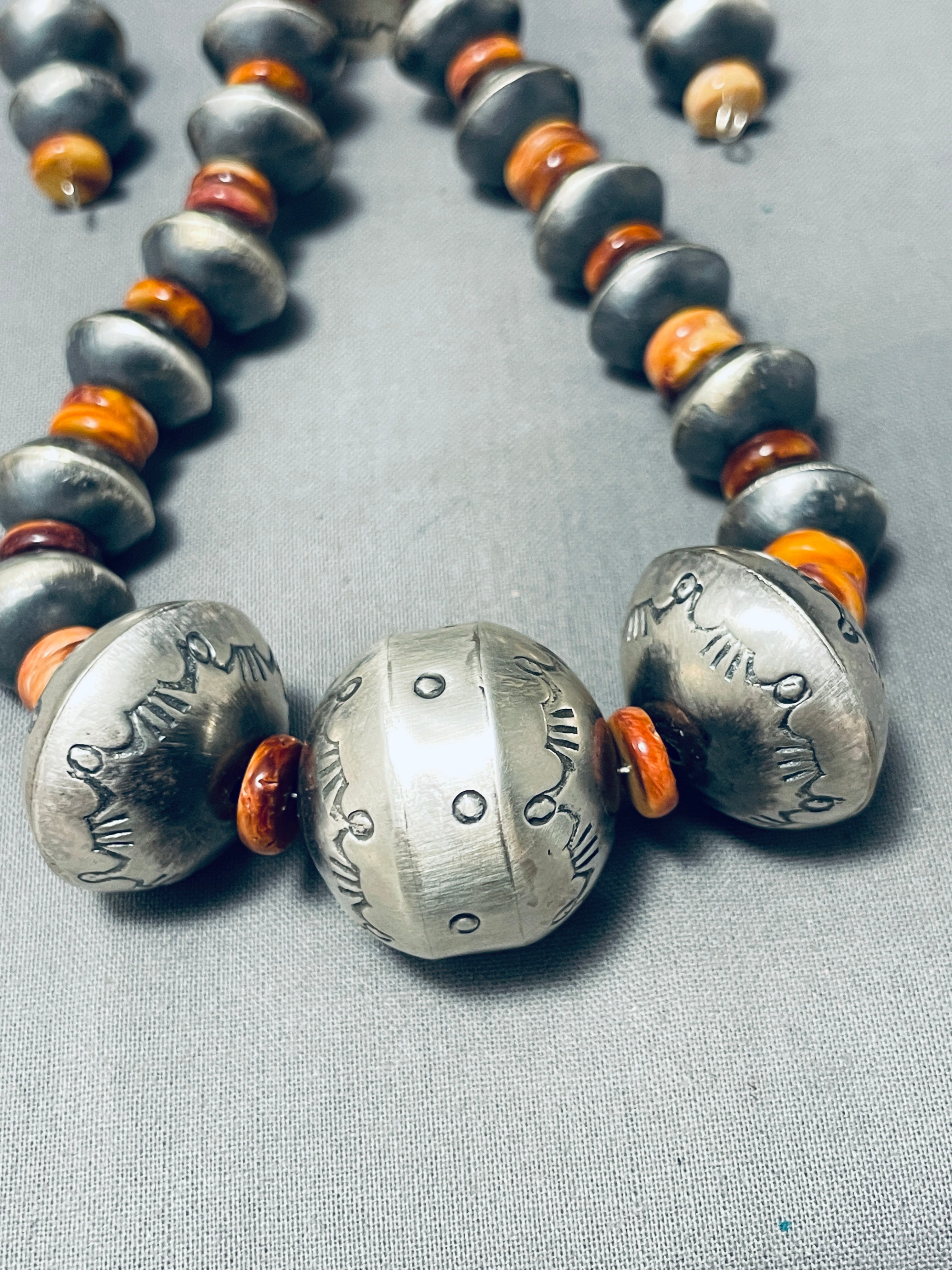 Handmade Navajo Sterling Silver Shell Necklace - 148g Authentic Native American Jewelry - Perfect for Boho Fashion, Cultural Events & Gift Giving