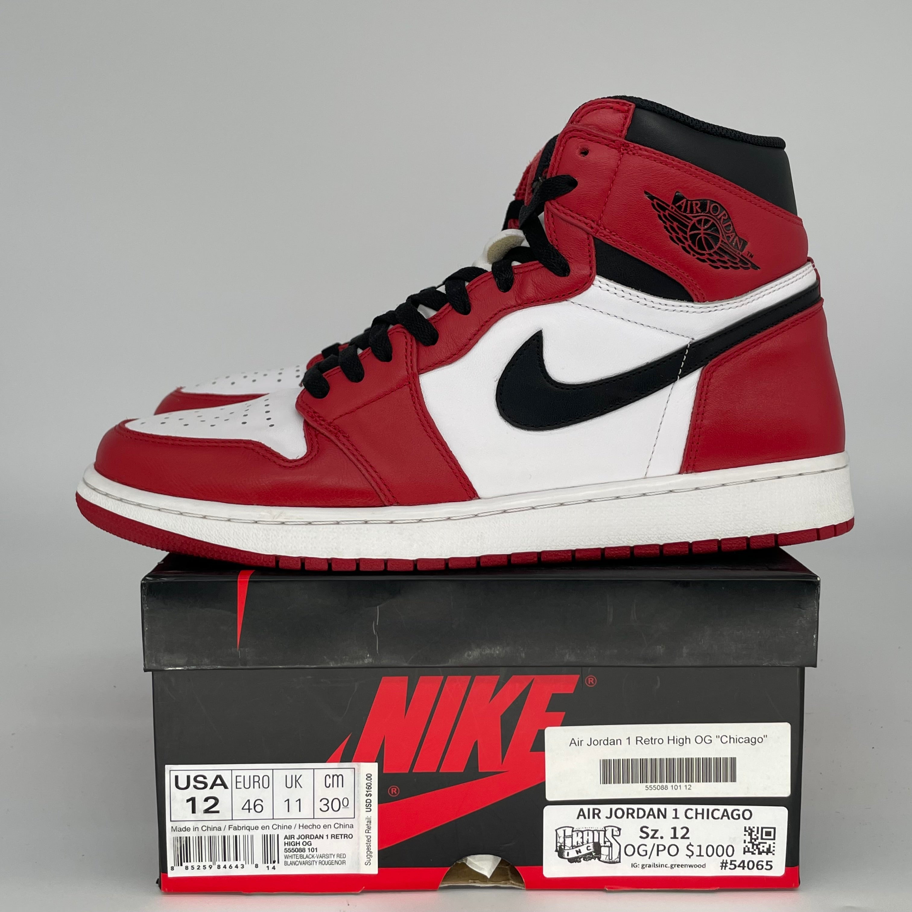 AIR JORDAN 1 Chicago Retro High OG (2015) Men's Basketball Shoes Size 12 - White/Black-Varsity Red 555088-101 | Classic Sneakers for Streetwear, Sports & Collectors