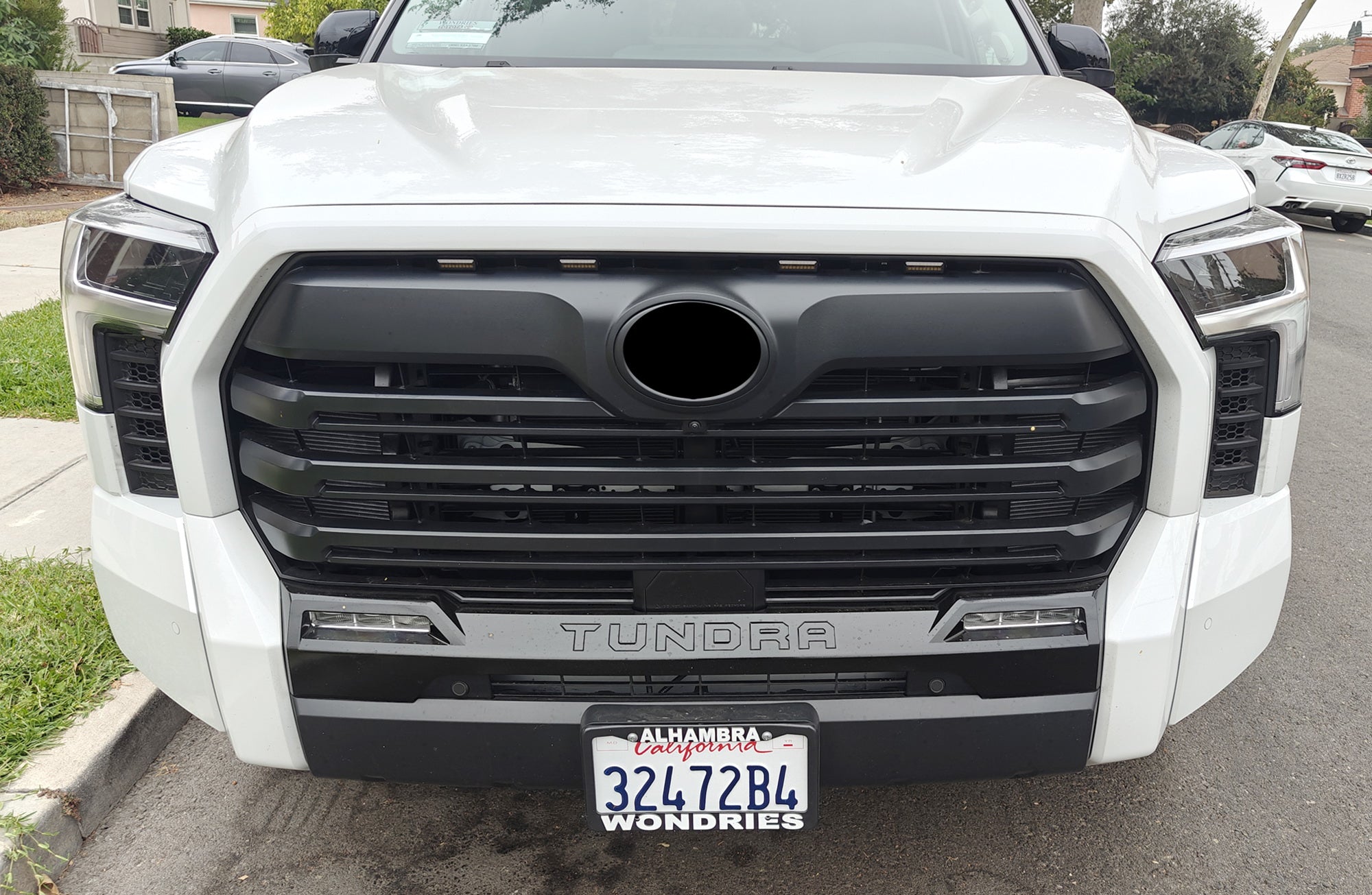 4-Piece Smoked Lens Amber Full LED Grille Accent Lighting Kit for 2022+ Toyota Tundra - Off-Road Style Upgrade & Nighttime Visibility Enhancement