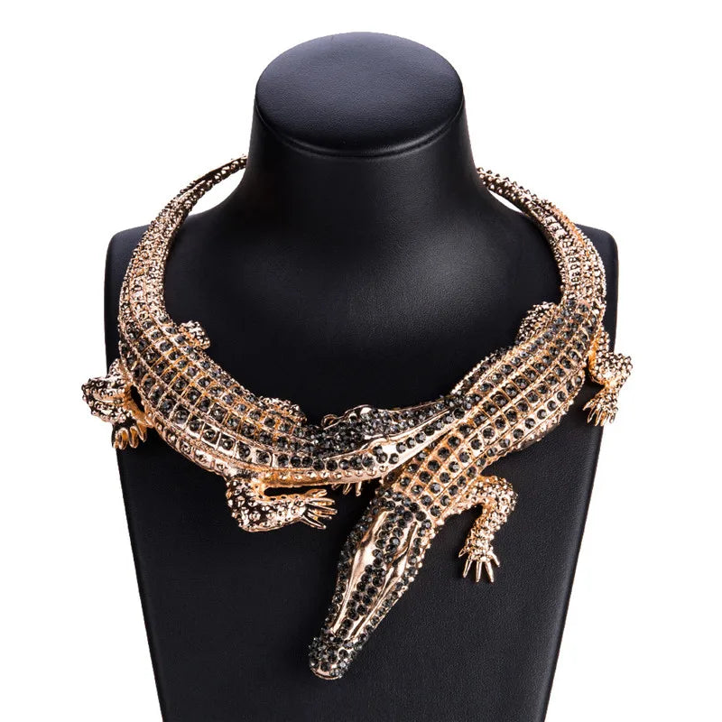 Exaggerated Punk Crystal Crocodile Necklace for Women - Trendy Statement Collar Jewelry with Full Rhinestones - Perfect for Gothic Fashion, Night Out, and Punk Style Accessories
