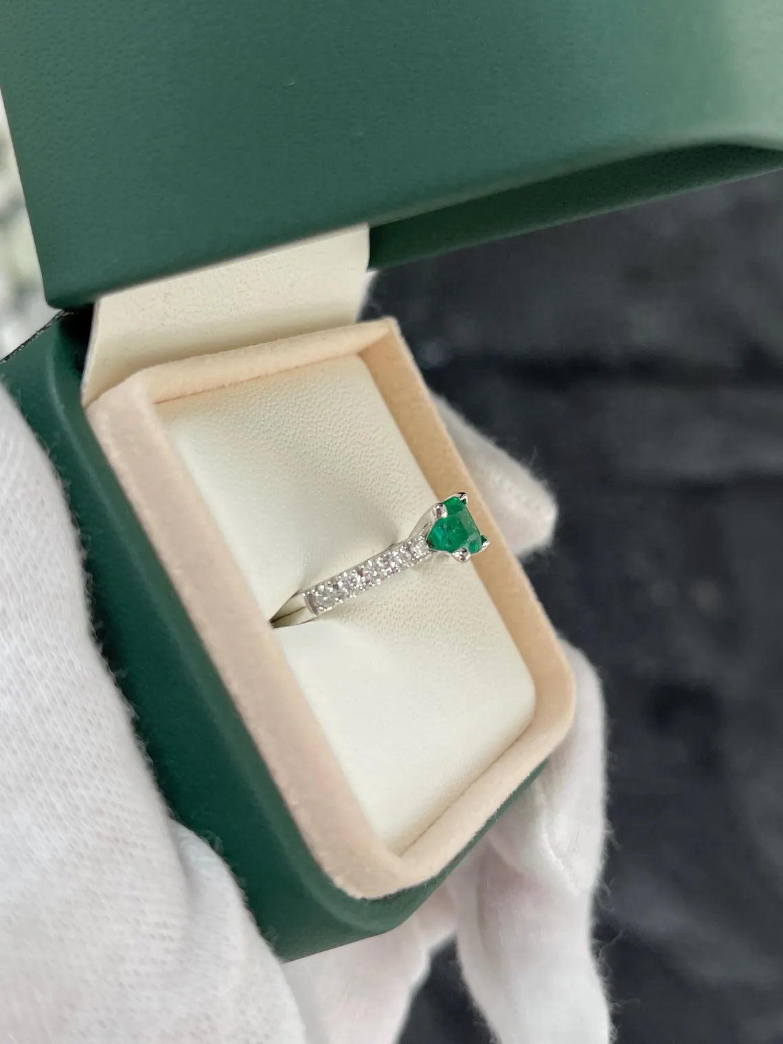 1.50tcw Rich Green Asscher Cut Emerald & Diamond Accent Engagement Ring for Women - Perfect for Proposals, Anniversaries & Special Occasions
