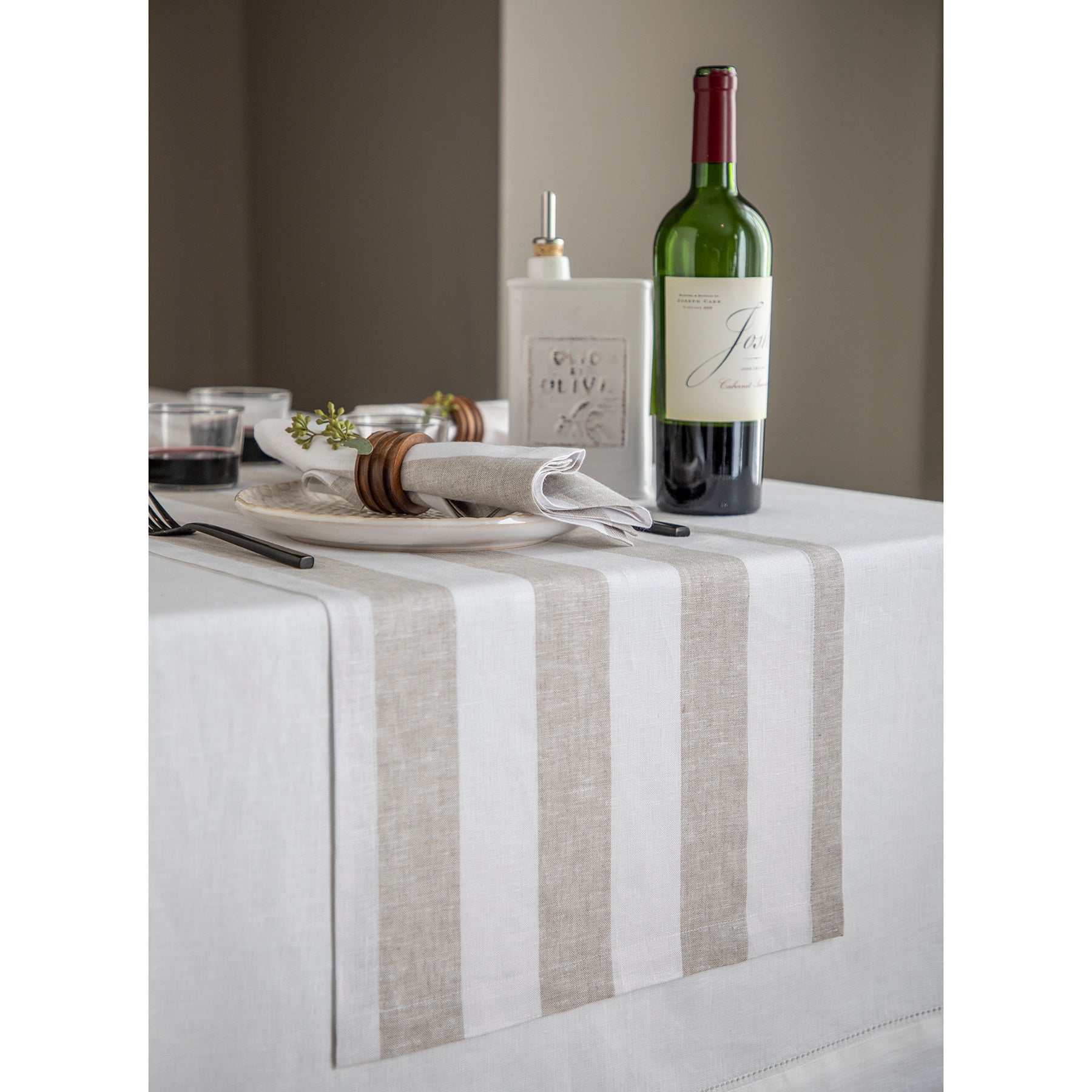 Stylish Cabana Stripe Table Runner - Cotton Decorative Dining Table Cover for Summer Parties, Beach Weddings & Outdoor Entertaining