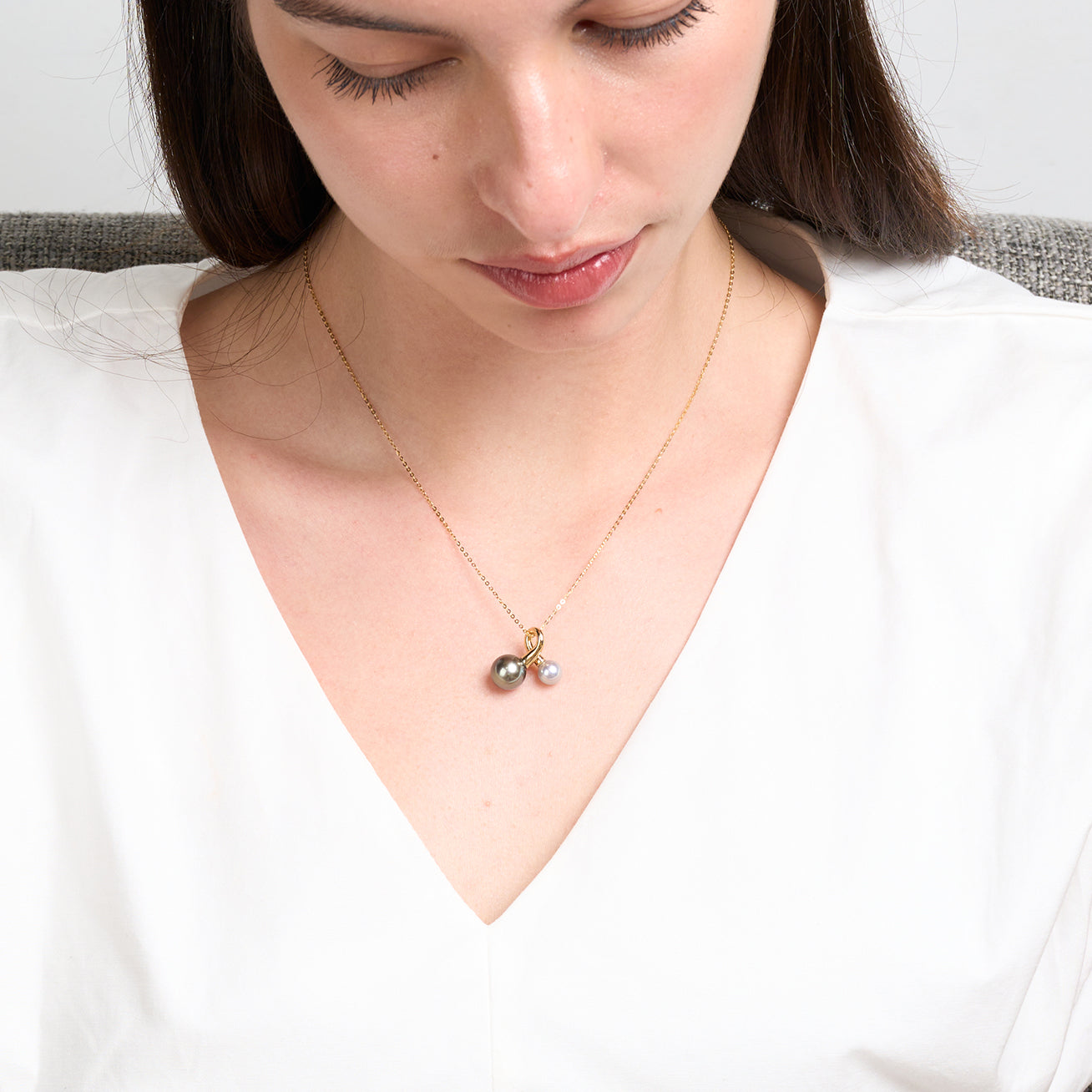 18K Solid Gold Tahitian & Madama Pearl Necklace KN00148 | Elegant Women's Jewelry Gift for Wedding, Anniversary & Special Occasions