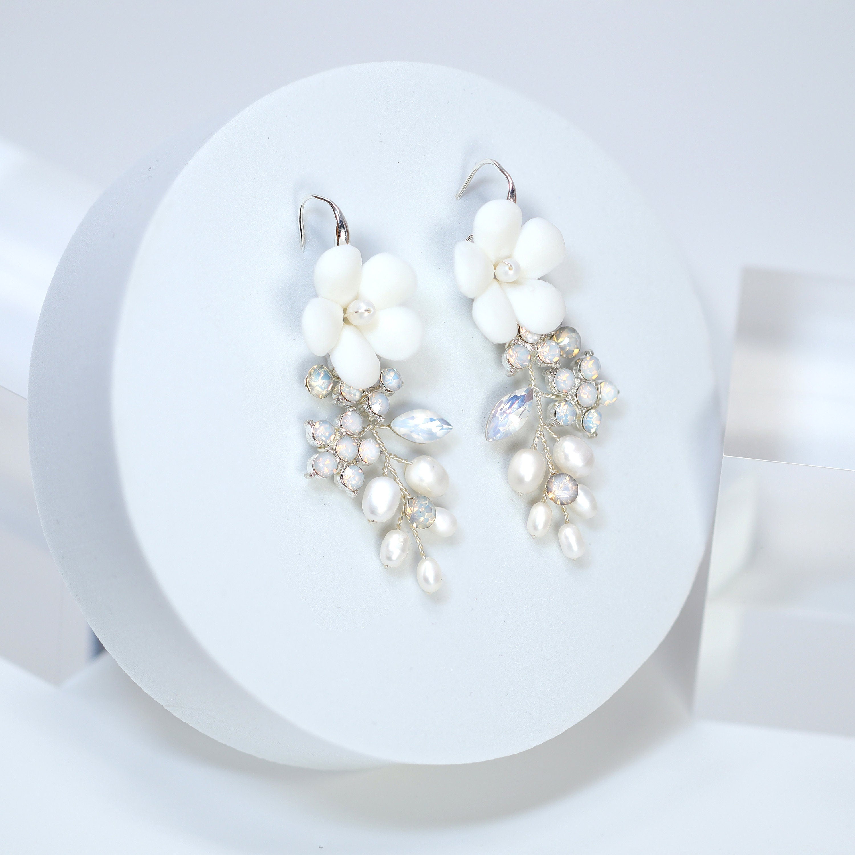 Exquisite Porcelain Hawaiian White Flower & Opal Floral Freshwater Pearl Earrings – Elegant Long Bridal Jewelry, Statement Opal Wedding Earrings for Brides, Beach Weddings & Special Occasions