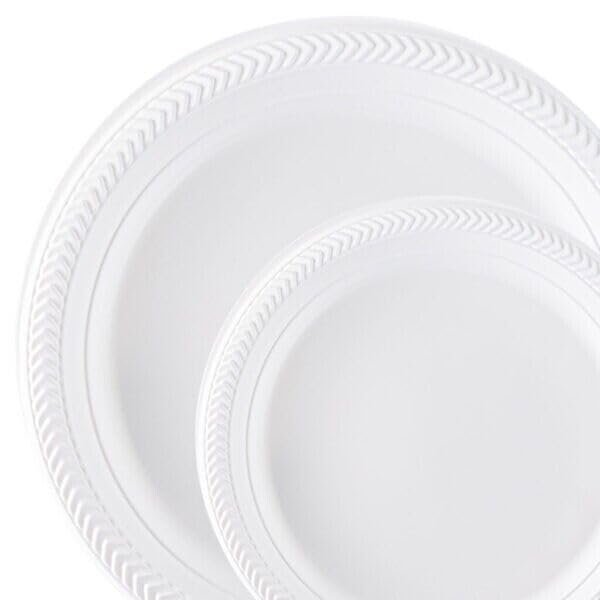 9-Inch Disposable White Plastic Plates - Microwave Safe Round Dinner Plates for Thanksgiving, Parties, Weddings & Holidays - Bulk Pack of 200 - Perfect for Catering, Picnics & Family Gatherings
