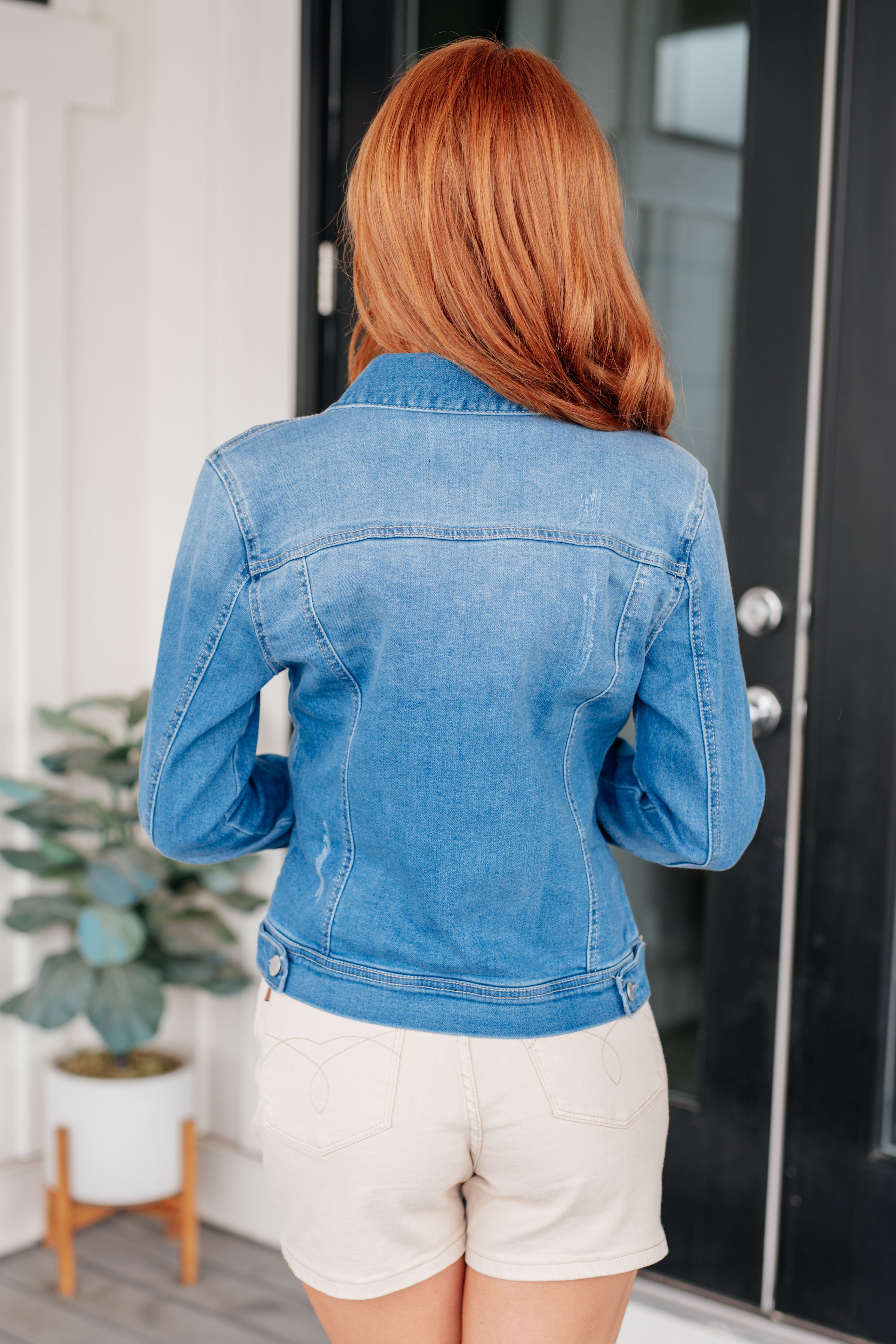 Stylish Denim Button Up Jacket for Men & Women - Casual & Formal Wear - Perfect for Outdoor Activities, Dates, and Office