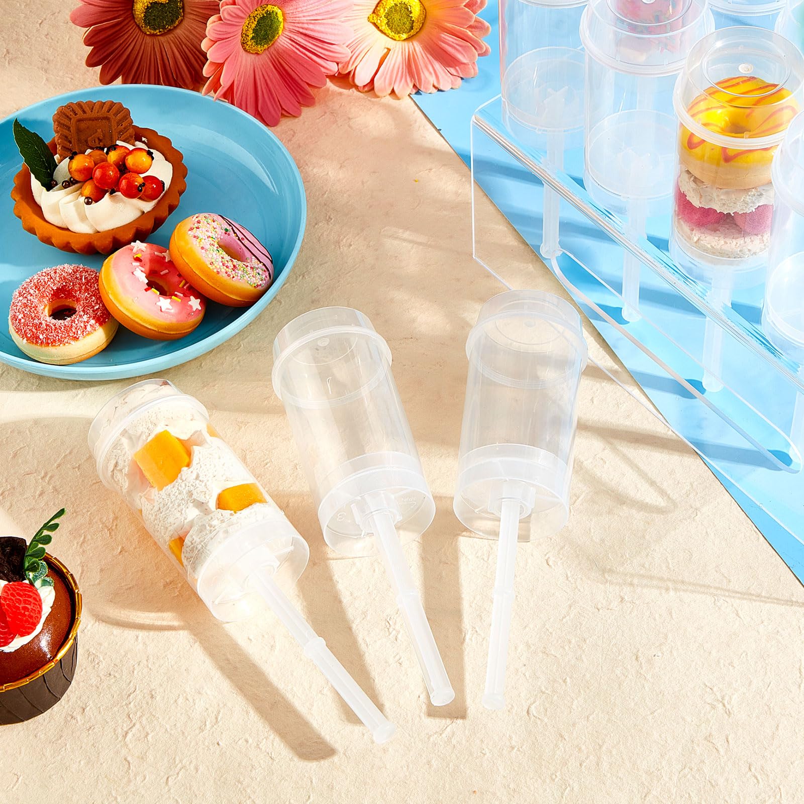 200 Pcs Clear Plastic Push Pop Containers with Lids, Base & Sticks - Reusable Cake Pop Shooter for Birthday Parties, Weddings, Baby Showers & School Events - Perfect for Desserts, Candies & Party Favors