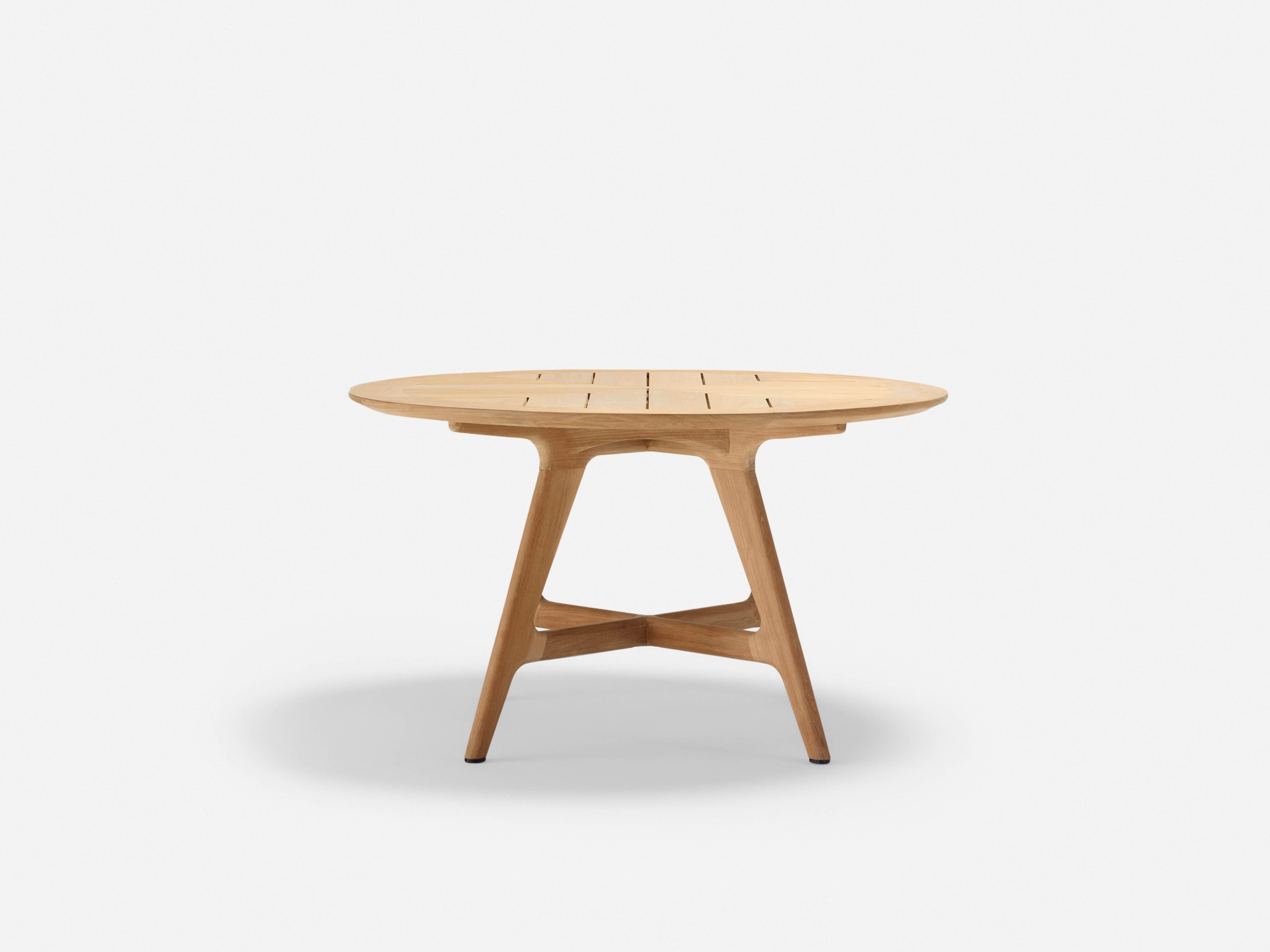Premium Round Teak Wood Dining Table - Natural Outdoor Patio Furniture for Garden, Balcony & Backyard BBQs