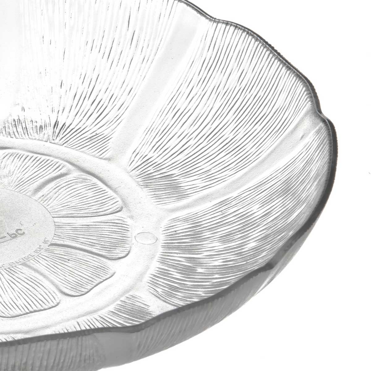 Carlisle 690707 Clear 23.9 oz Petal Mist Soup and Salad Plate - Perfect for Restaurants, Catering, and Elegant Dinner Parties