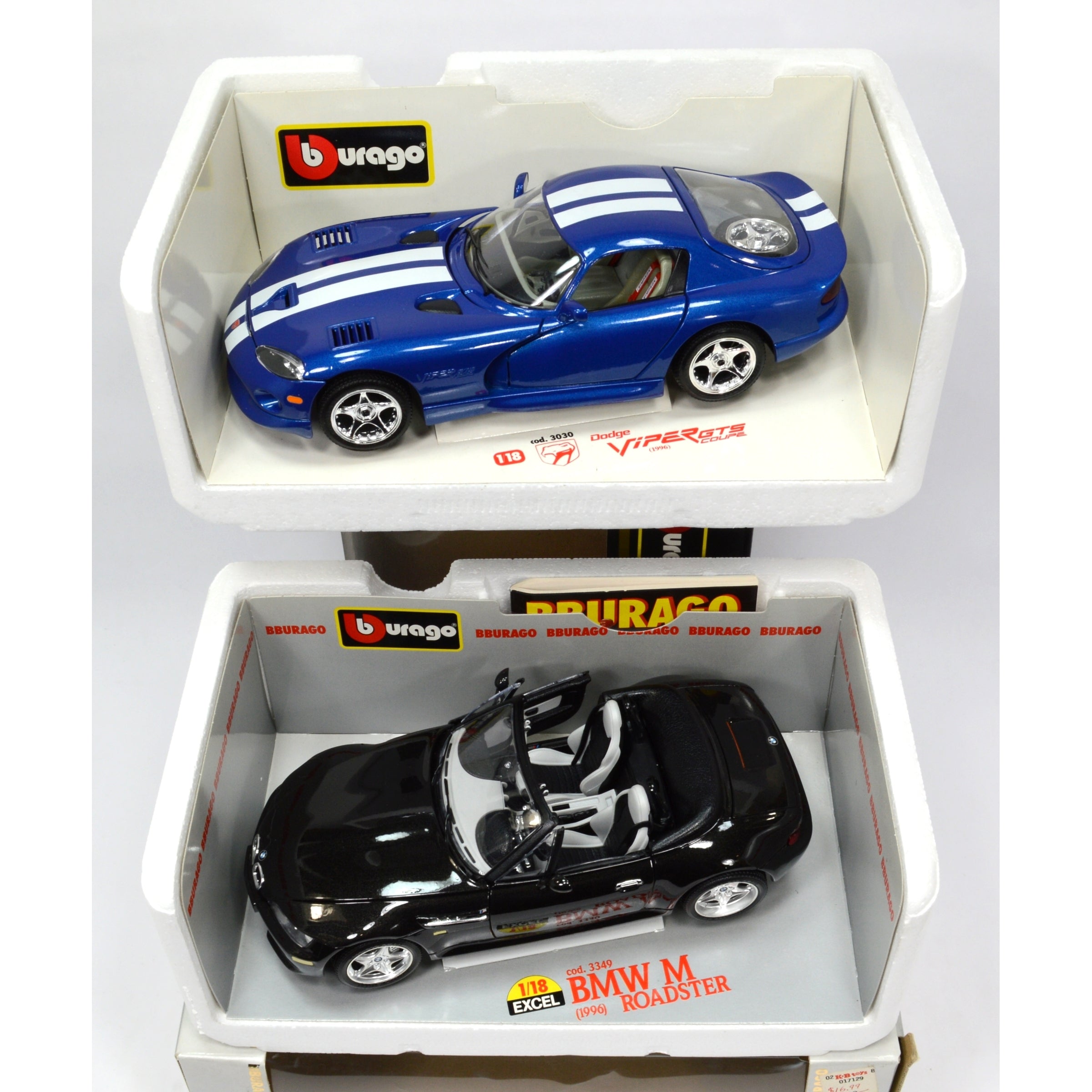 2-Pack BURAGO 1:18 Scale Diecast Model Cars - BMW M Roadster #3349 & Dodge Viper #3030 | Collectible Display for Car Enthusiasts & Perfect Gift for Auto Lovers