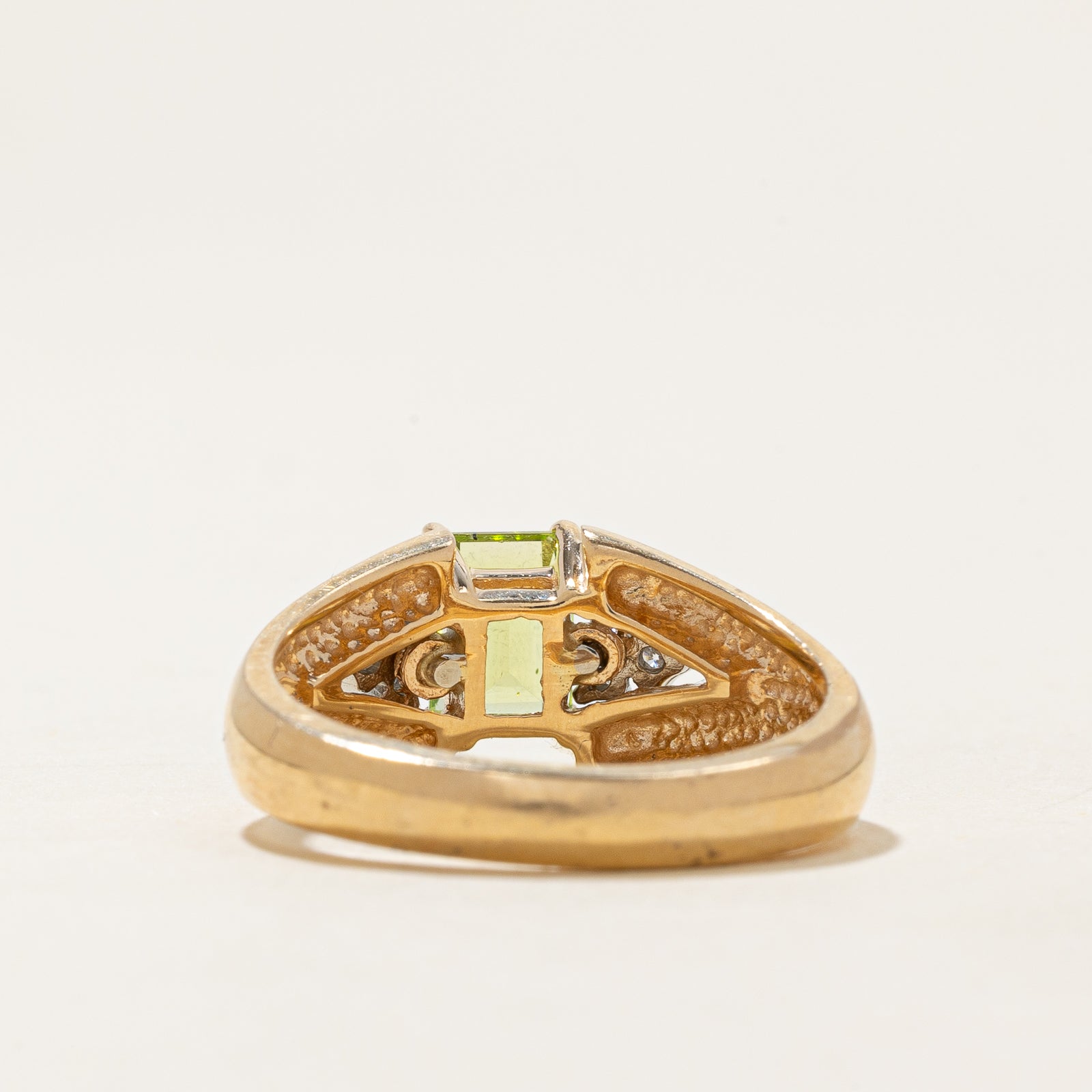 Peridot & Diamond Tapered Ring - 0.95ct Genuine Peridot & 0.06ctw Diamond Ring - Size 8.25 - Elegant Birthstone Jewelry for Women - Perfect for Weddings, Anniversaries & Special Occasions