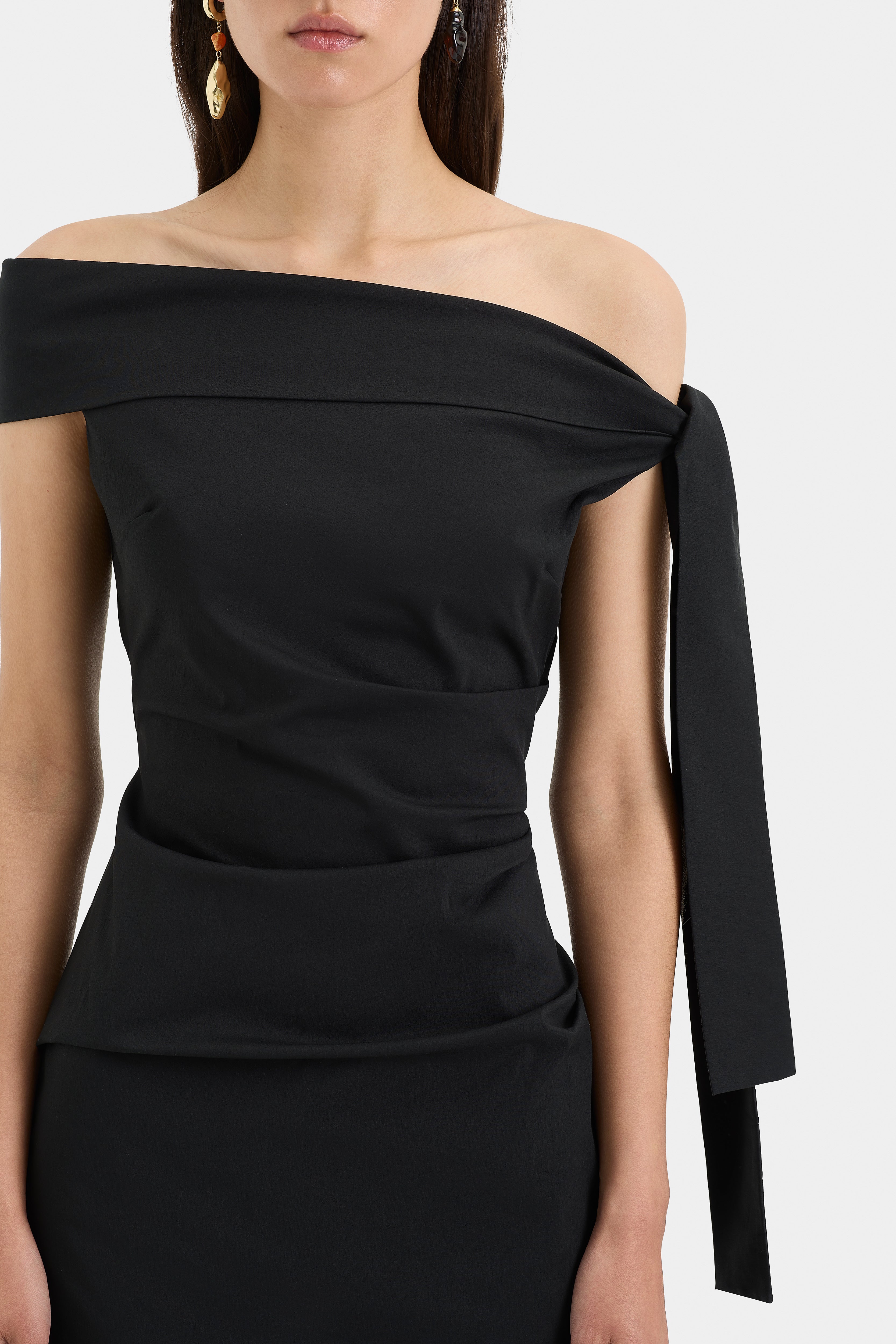 Elegant Black Dahlia Gown for Women - Perfect for Evening Parties, Weddings & Special Occasions