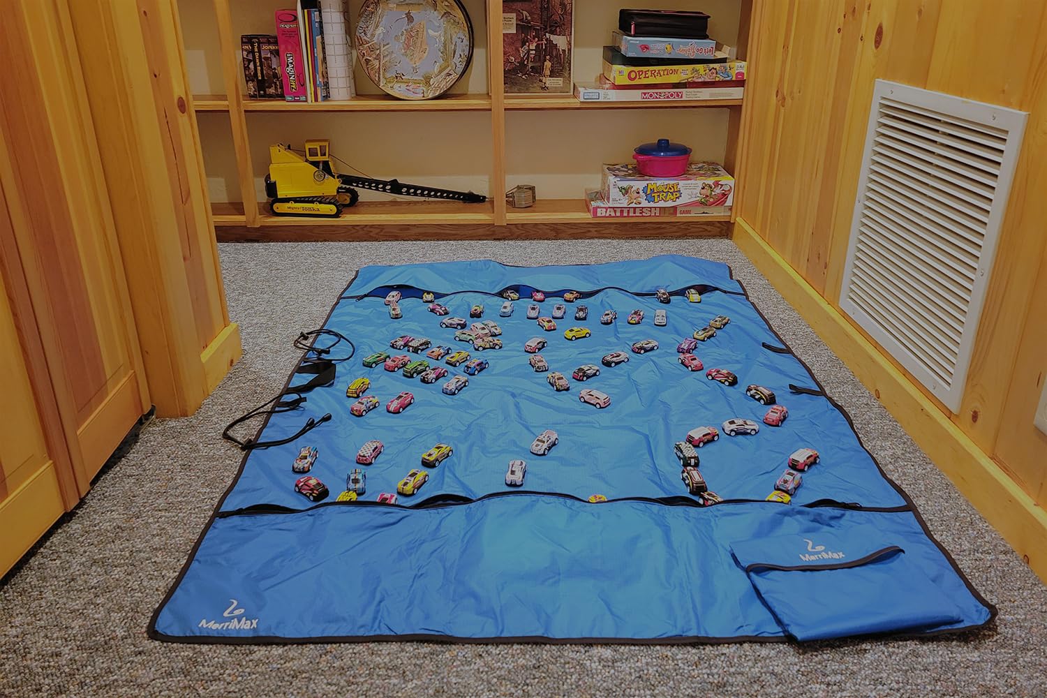 MerriMax Large Portable PlayMat with Patent-Pending Storage Pockets - Perfect for Crafts, Books & Small Toys - Ideal for Home Use & Travel - Great for Playrooms, Road Trips & Organized Kids Activities