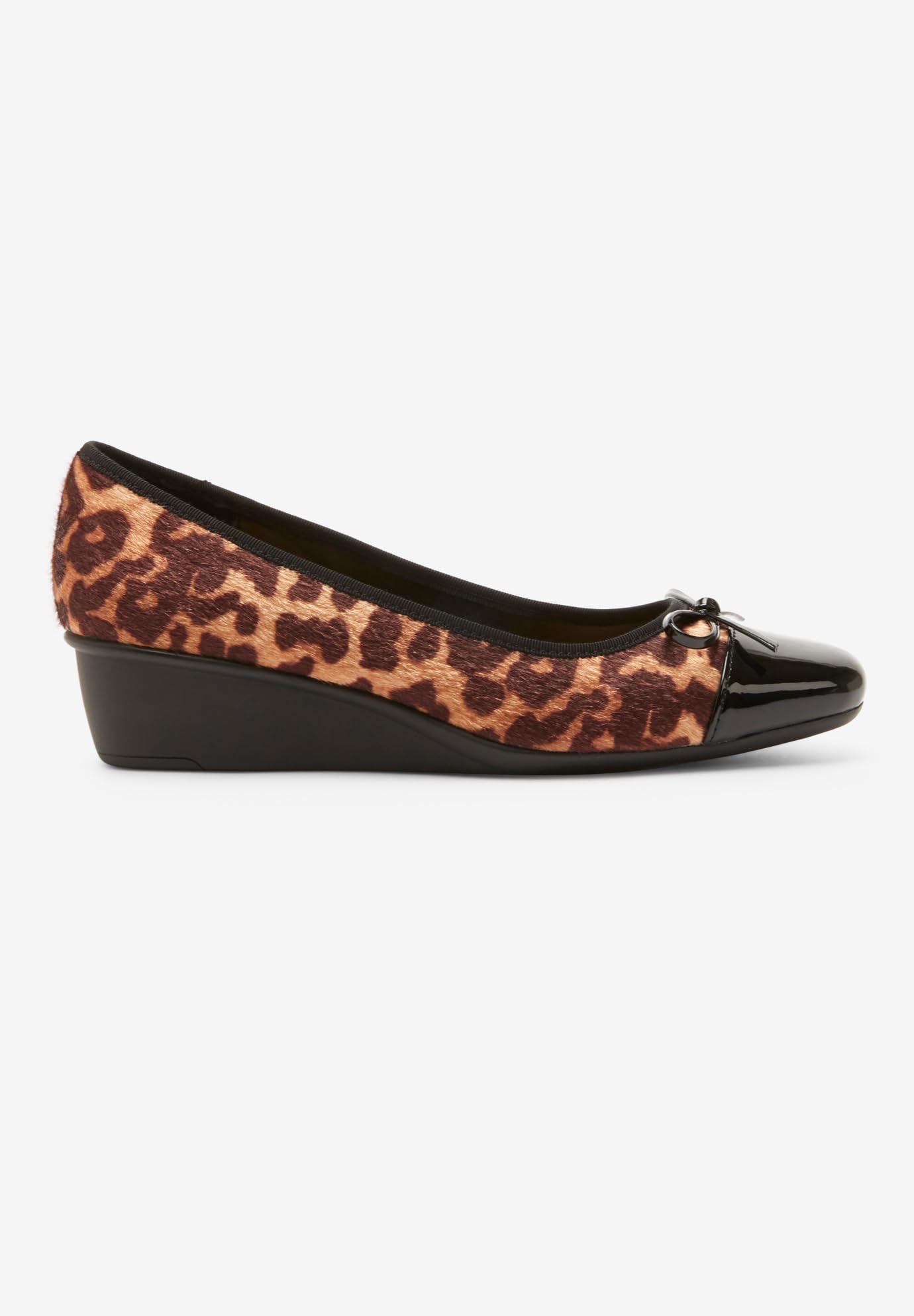 Comfortview Women's Wide Width The Jade Flat - Comfortable Slip-On Ballet Flats for Work, Travel & Everyday Wear
