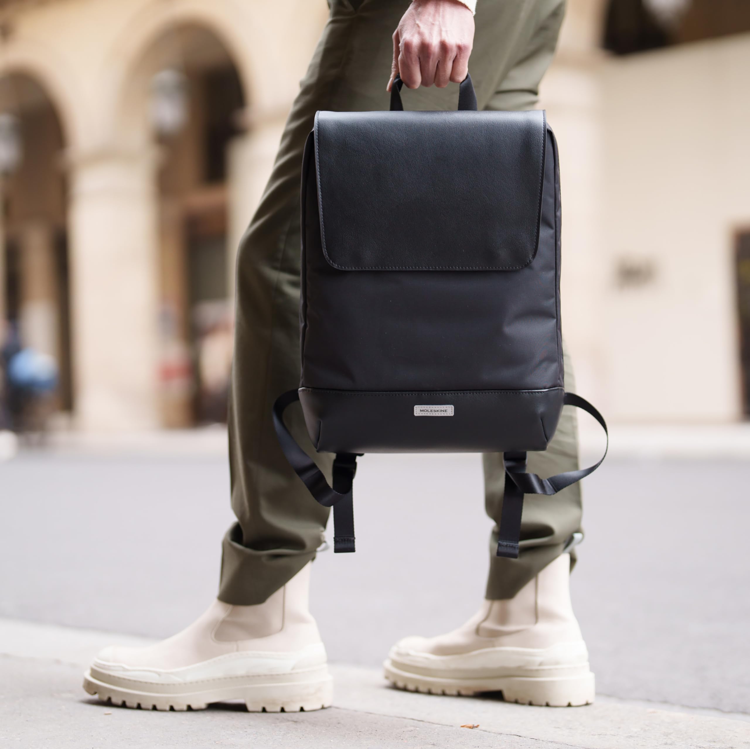 Moleskine Metro Collection Slim Laptop Backpack - Lightweight Tablet & 15 Inch Laptop Backpack (31x42x10cm) - Perfect for Work, School & Travel - Black