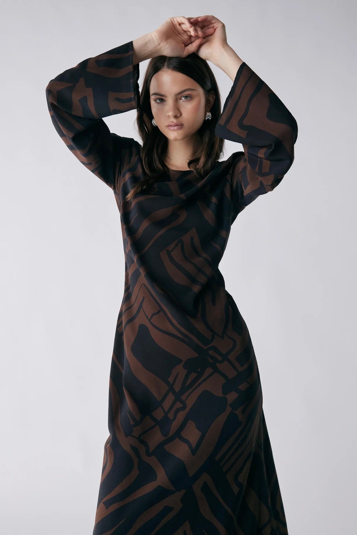 District Chocolate Print Long Sleeve Maxi Dress - Elegant Floral Pattern Women's Casual Dress for Fall, Date Night & Special Occasions