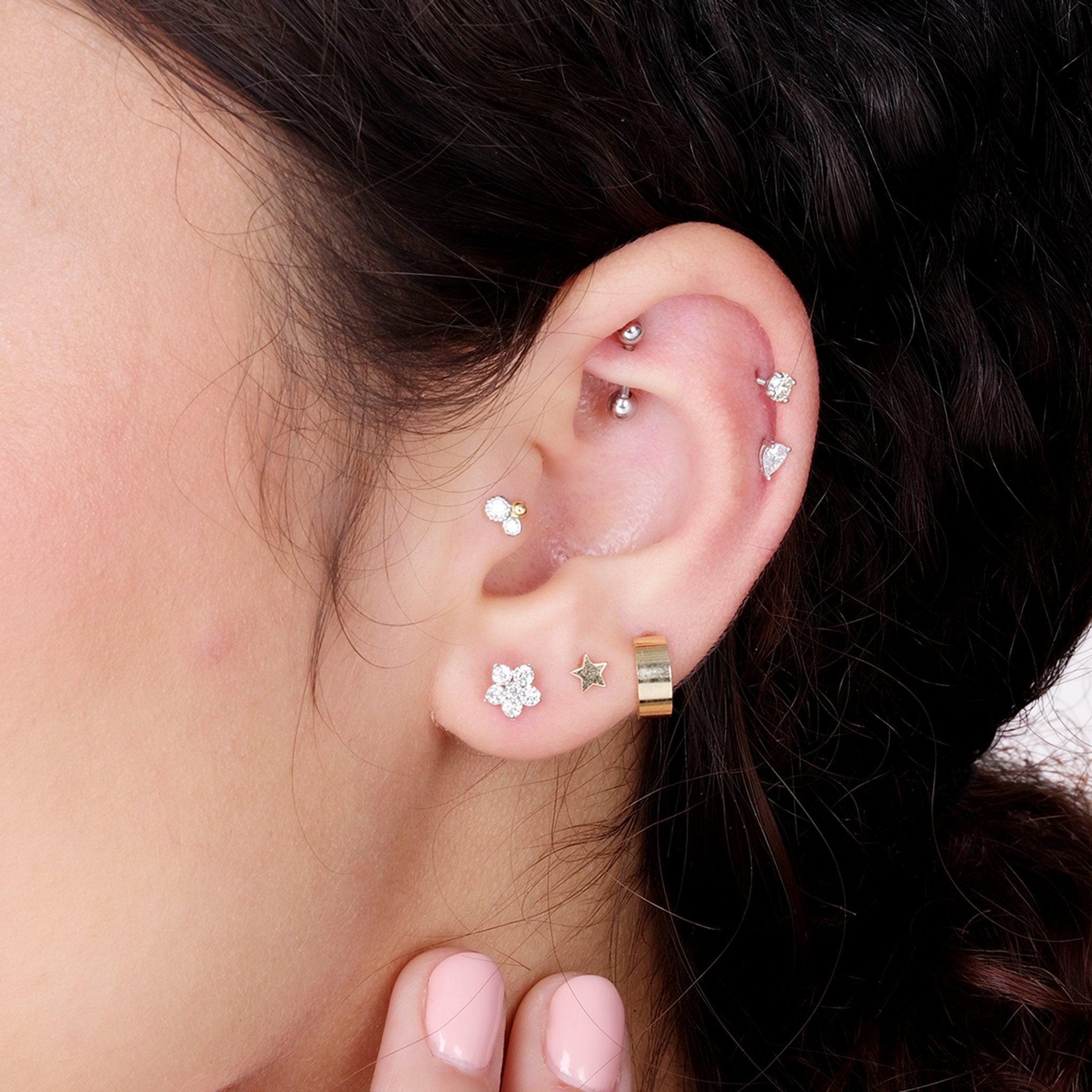 14K Yellow Gold Diamond Flower Stud Earrings for Women - Elegant Floral Design Flat Back Ear Studs for Daily Wear, Parties & Special Occasions