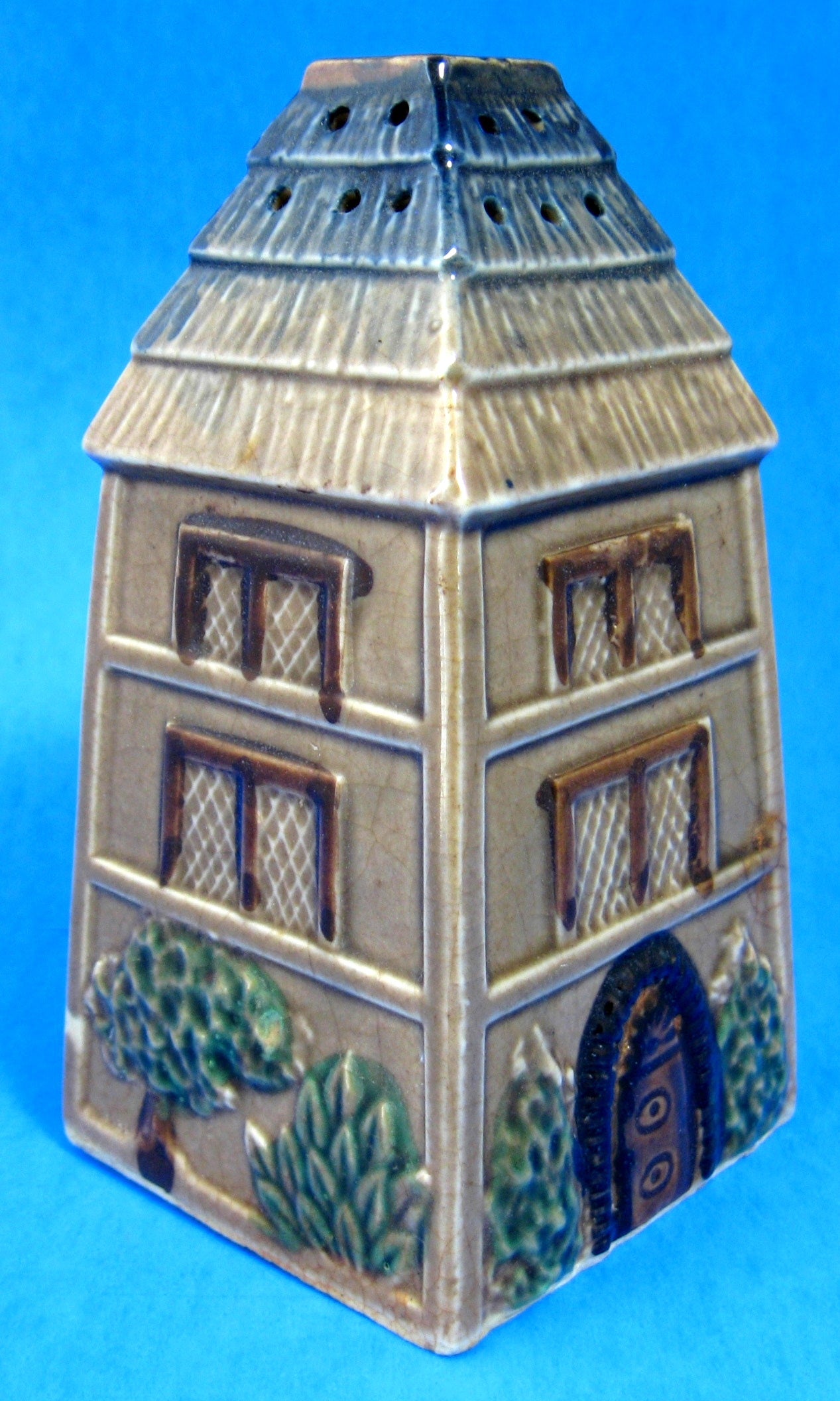 Vintage 1930s Cottageware Sugar Shaker Muffineer - Antique Thatched Cottage Design for Baking, Tea Time & Kitchen Decor