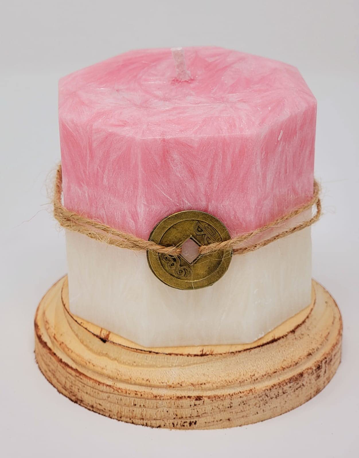 Hand-Poured Palm Wax Candles with Hidden Crystals - Perfect for Gifts & Relaxation
