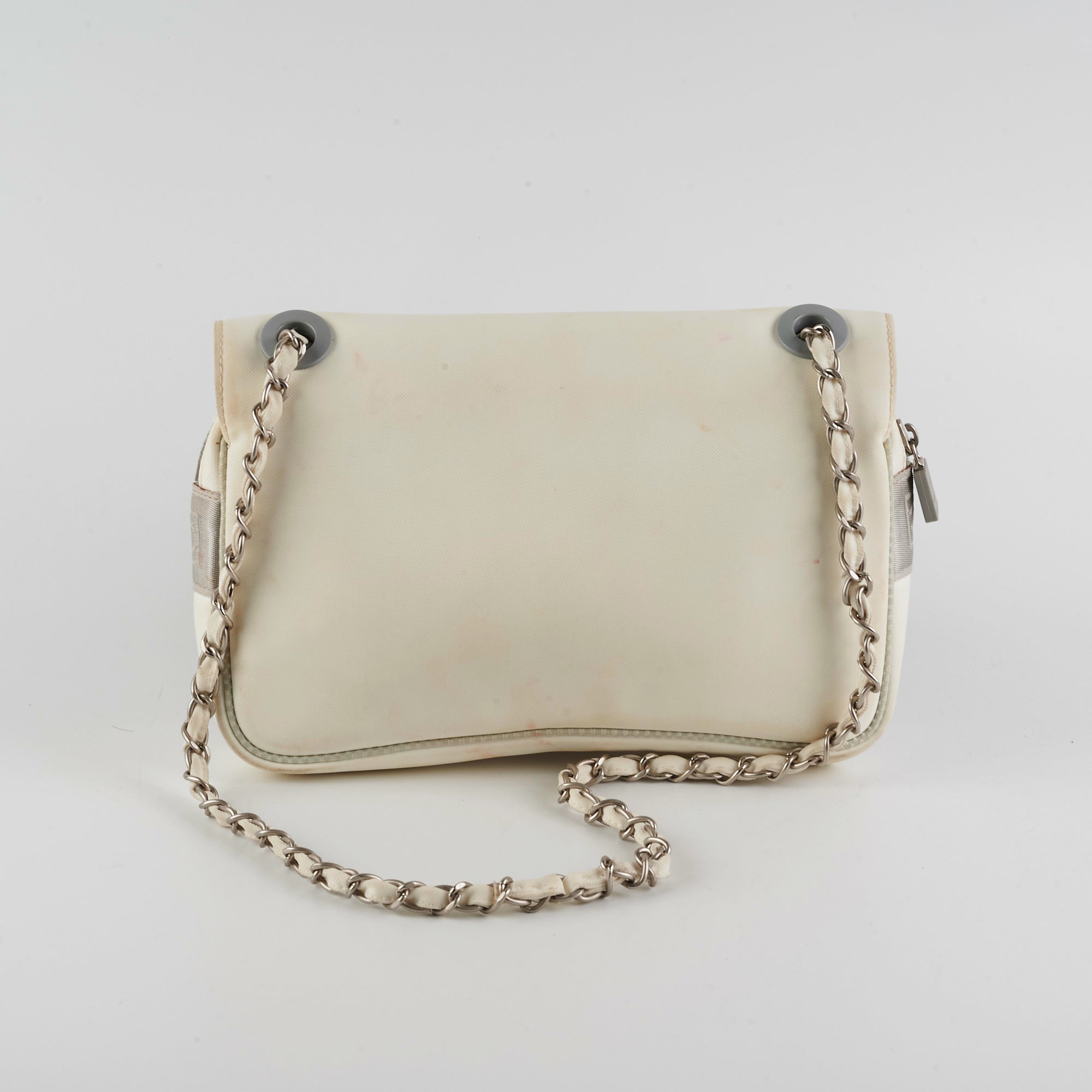 Chanel Camelia Seasonal Flap Bag with Zipper in White - Luxury Designer Crossbody for Women, Perfect for Parties & Evening Events