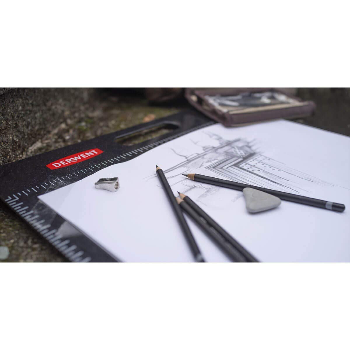 Derwent Professional Metal Pencil Sharpener - Manual for Artists & Students