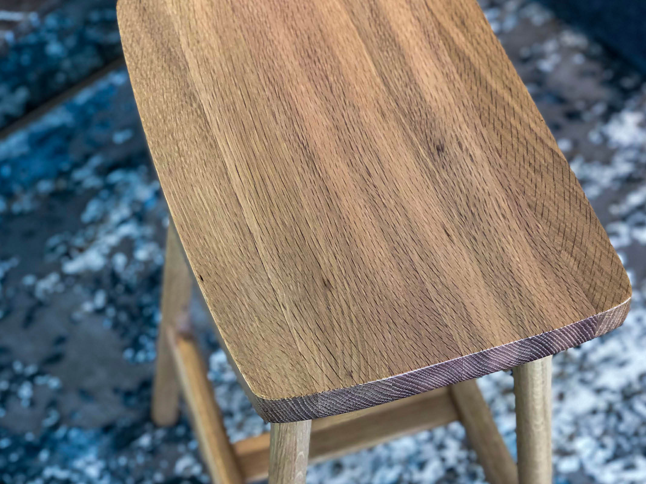 Unique and Modern Odd Stool 1 - Ergonomic Design for Home, Office & Outdoor Use - Perfect for Living Room, Patio or Workspace