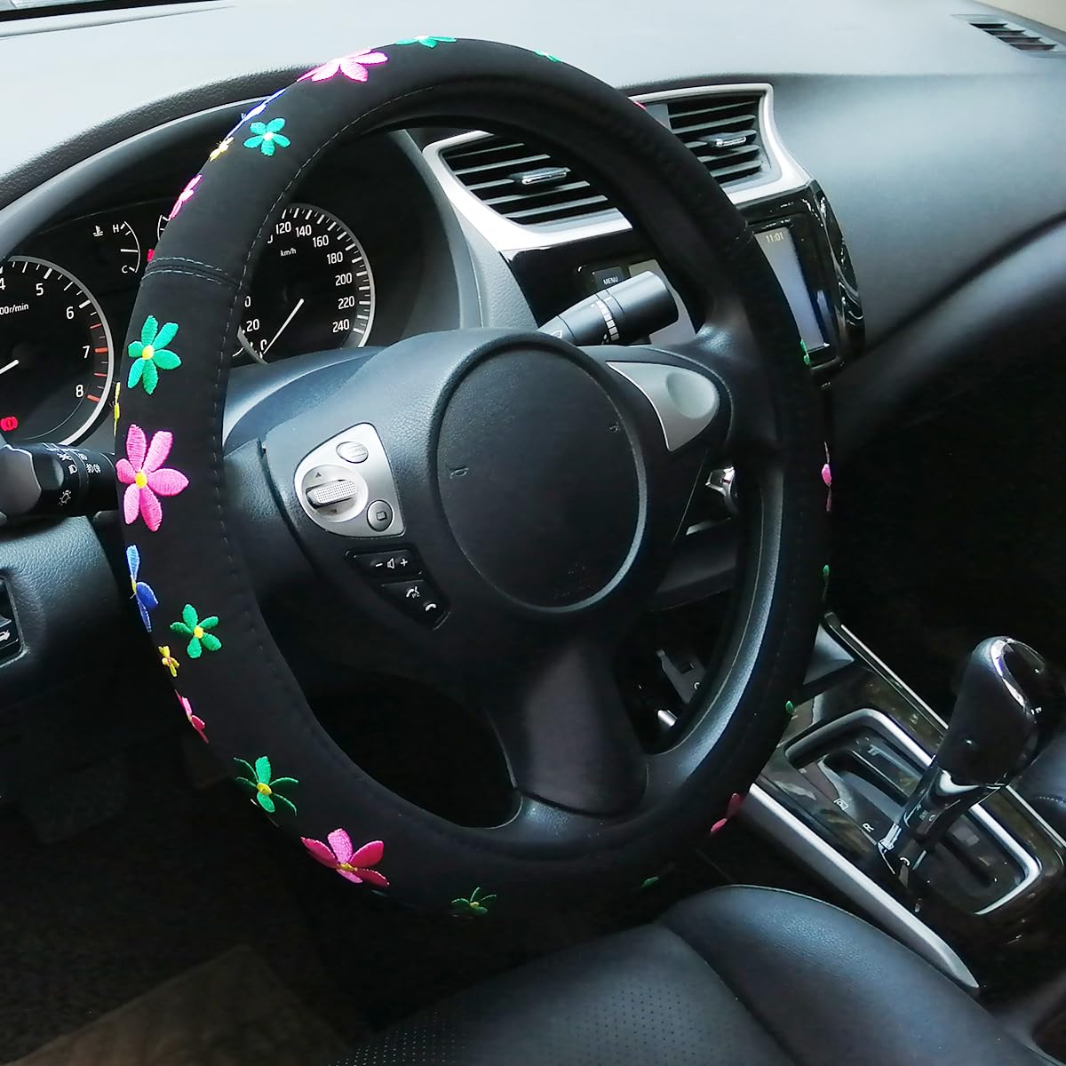 Cute Floral Embroidery Car Steering Wheel Cover for Women - Universal 15 Inch Soft Flannel Steering Wheel Protector - Perfect for Daily Commute & Road Trips