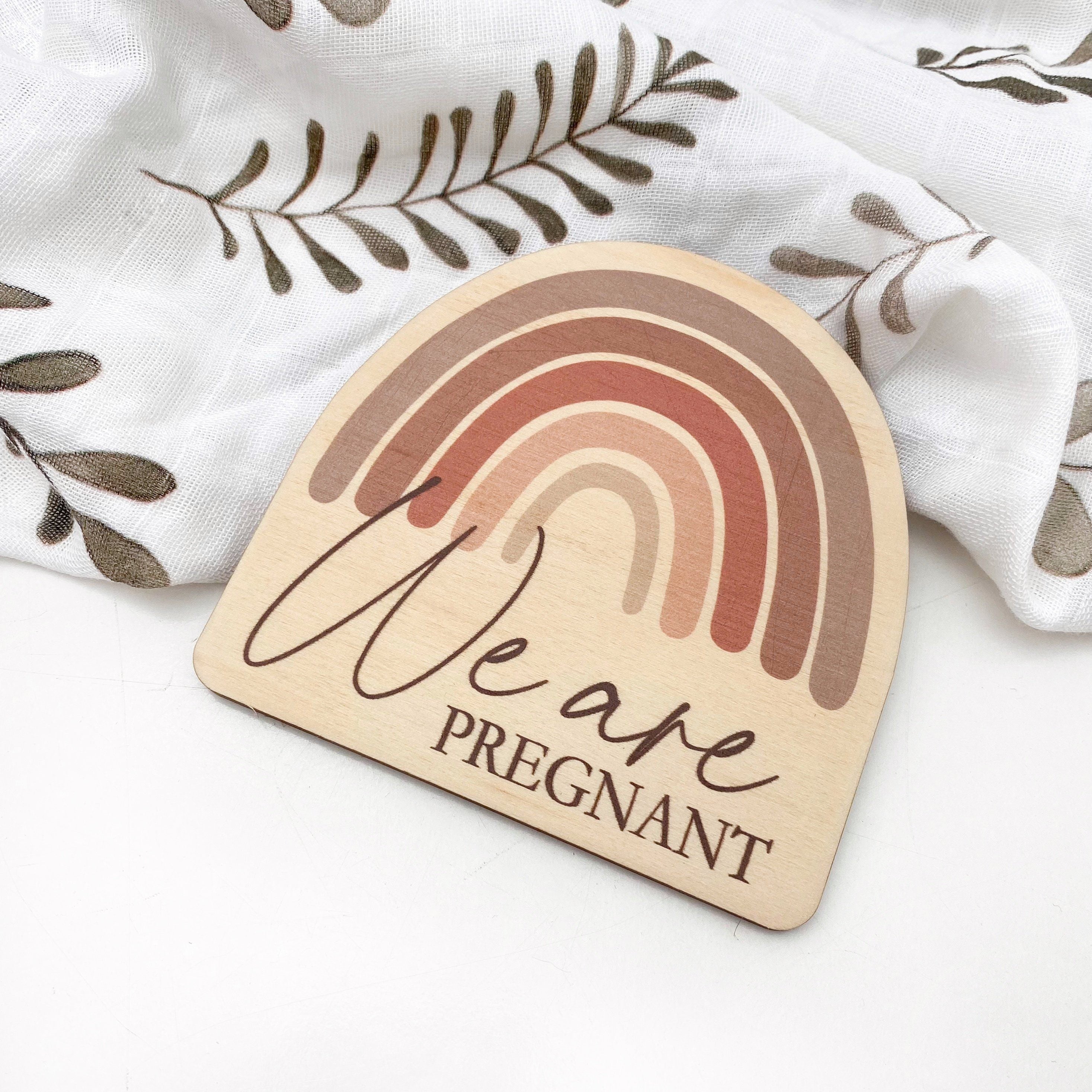 Personalized Timber Baby Announcement Milestone Plaques - Rainbow Series for Newborn Photo Props, Nursery Decor & Gender Reveal Gifts