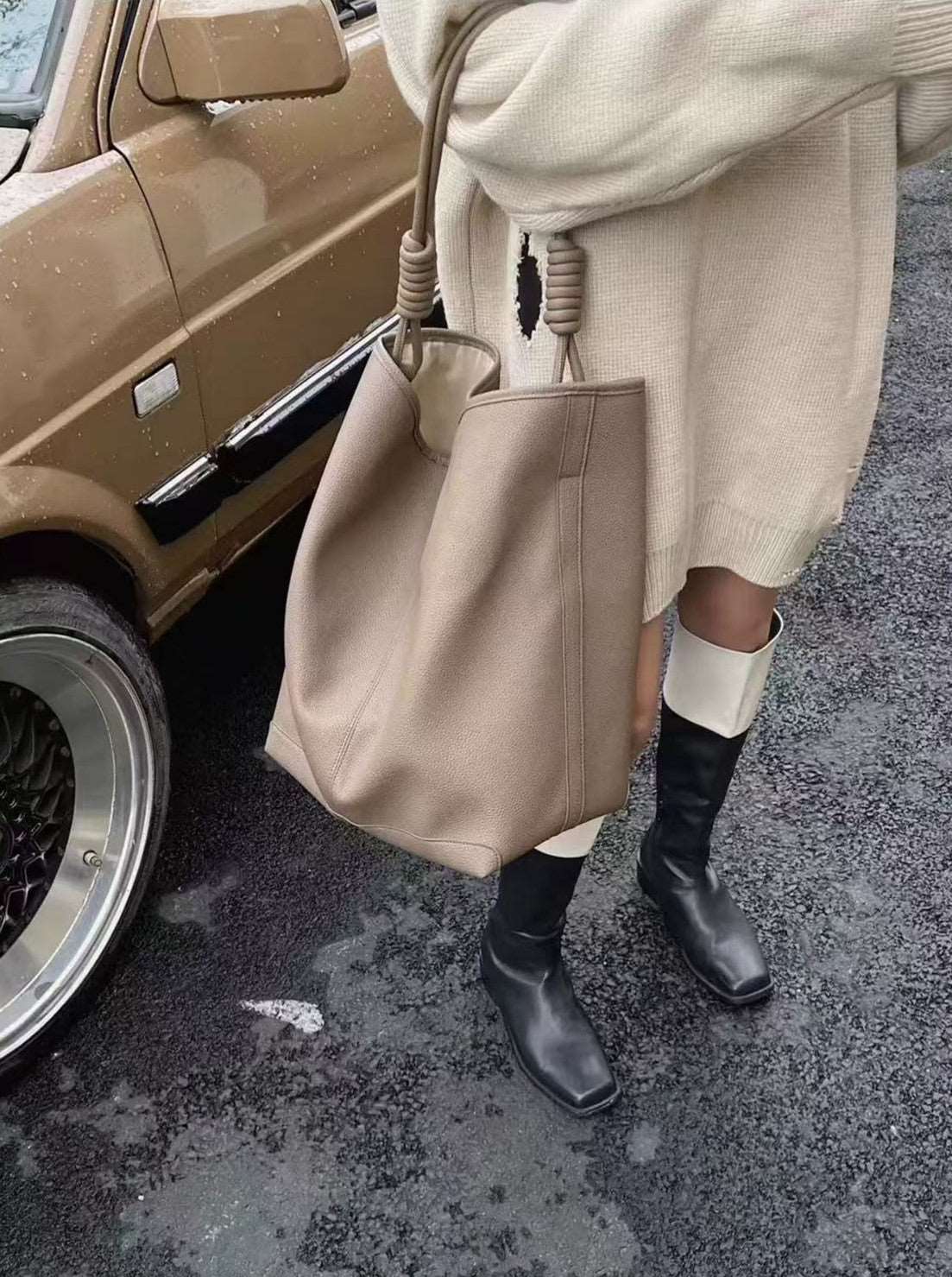 Stylish Designer Soft Bucket Bag for Women - Trendy Crossbody Shoulder Purse | Perfect for Travel, Shopping & Everyday Use