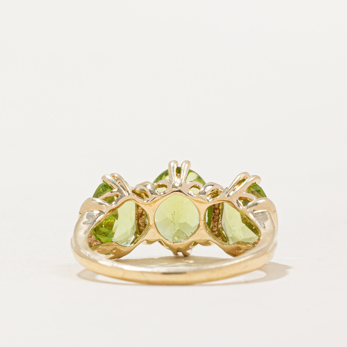 Three Stone Peridot Ring | 4.20ctw Genuine Peridot Gemstone | Size 7 | 925 Sterling Silver | Elegant Birthstone Jewelry for Women | Perfect for August Birthdays, Anniversaries & Special Occasions