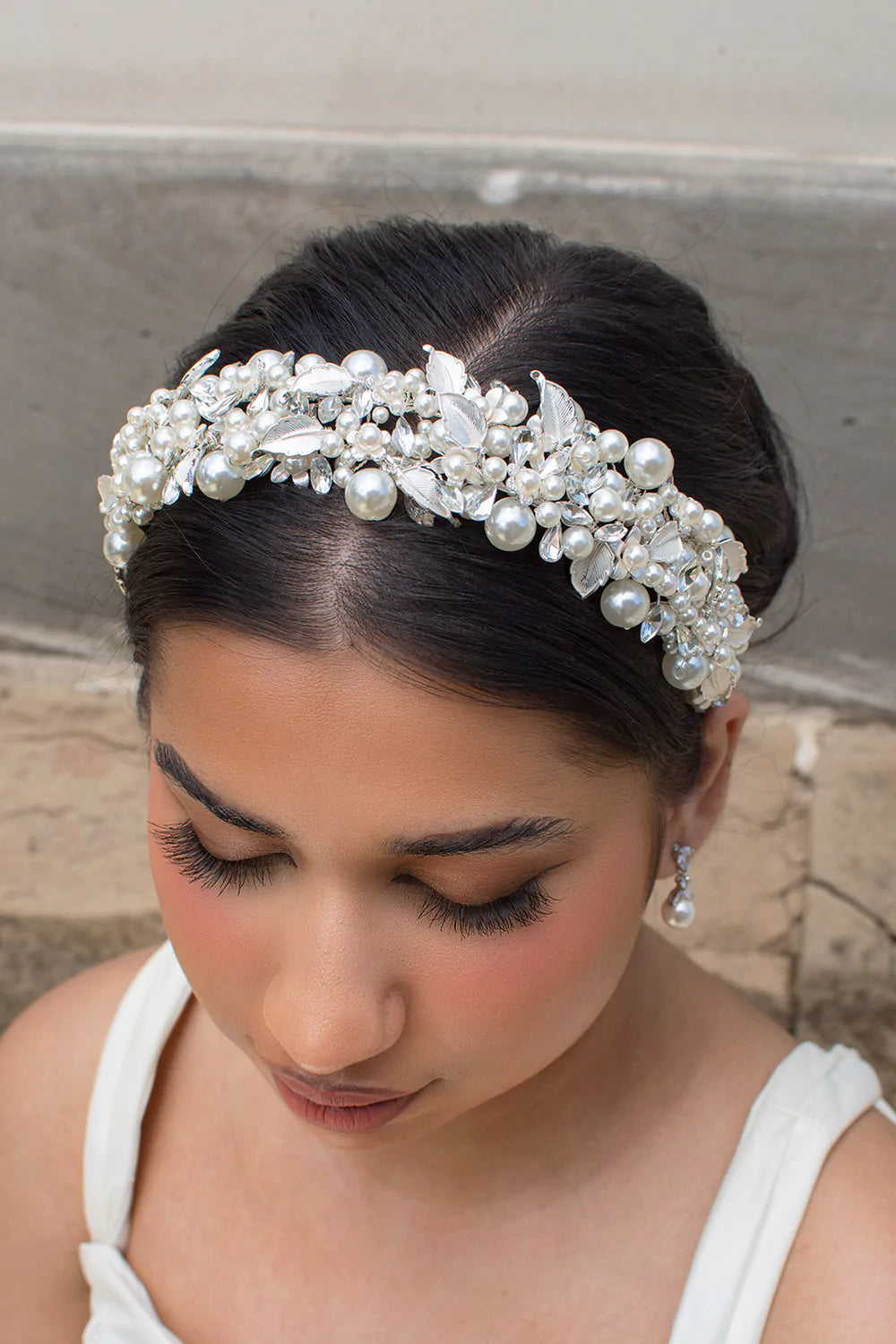 Eloise Pearl Crystal Wide Bridal Headband - Elegant Wedding Hair Accessory for Brides, Bridesmaids & Prom - Perfect for Weddings, Formal Events & Special Occasions