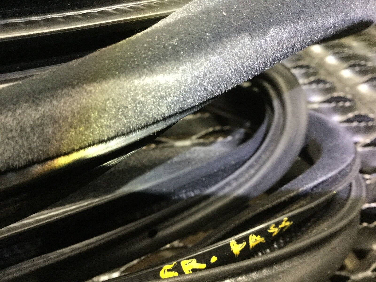 Genuine Volvo S60 Front Right Passenger Door Weatherstrip Seal OEM 01-09 - Perfect for Weather Protection & Noise Reduction While Driving