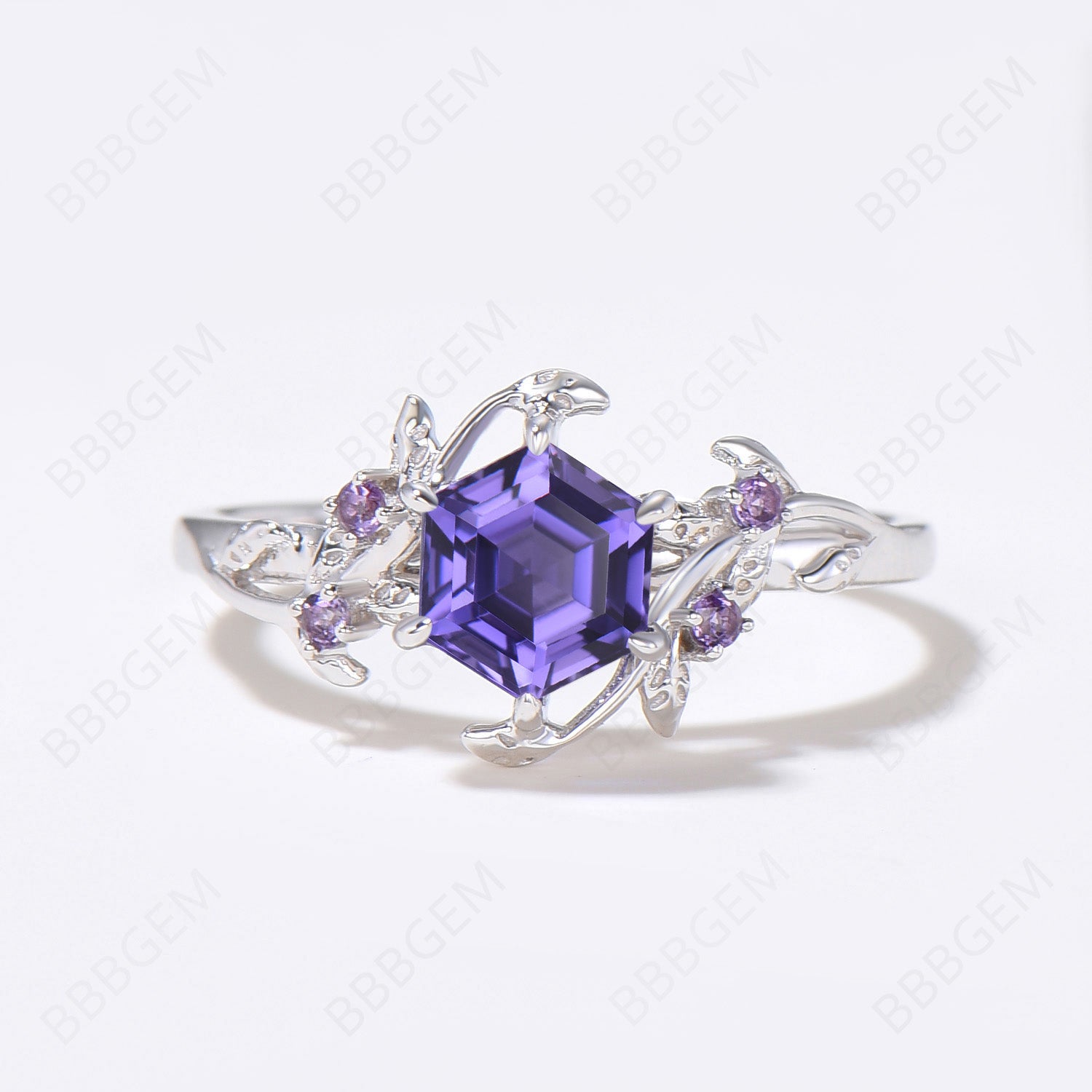 Natural Twig Leaf Purple Sapphire Engagement Ring - Vintage Inspired Wedding Band for Women, Perfect for Proposals, Anniversaries & Romantic Occasions