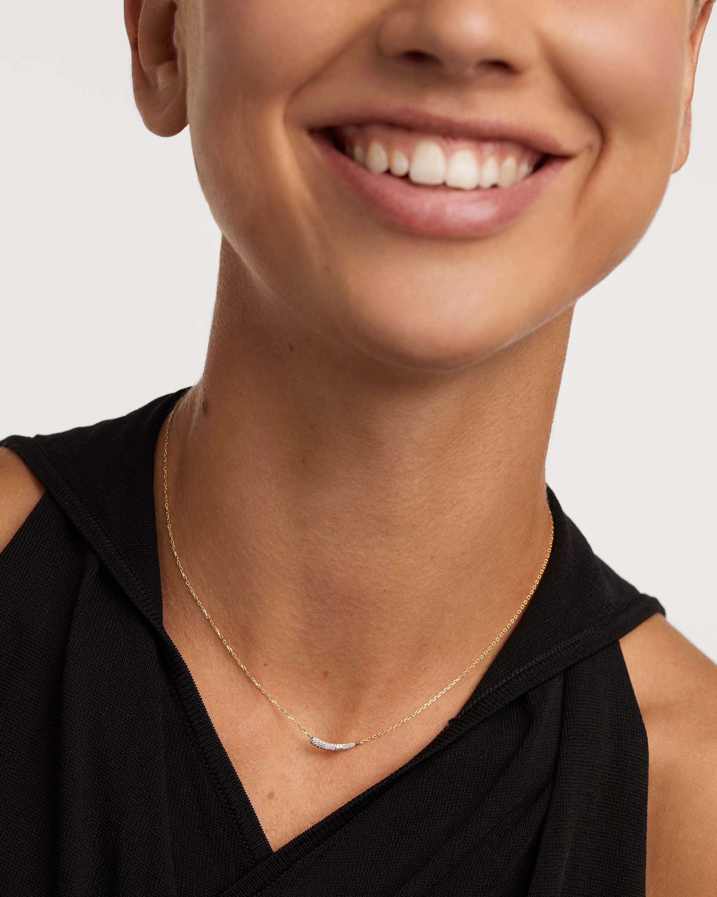 Elegant Nilo Necklace with Diamonds and Gold - Perfect for Weddings, Parties & Special Occasions