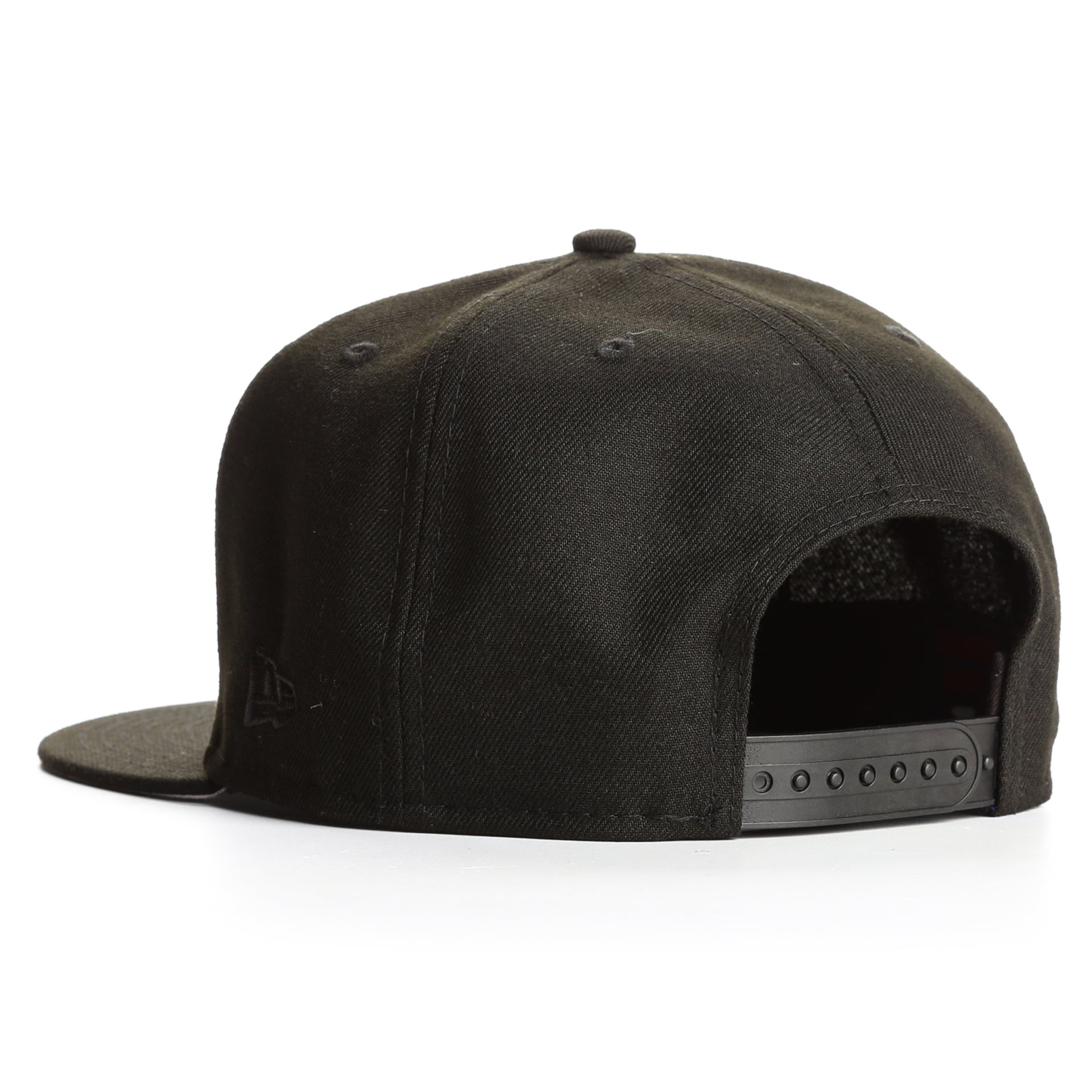 New Era 9Fifty Detroit Tigers Basic Snapback Hat - Blackout Edition | Adjustable Baseball Cap for Men & Women | Perfect for Sports Fans, Streetwear & Casual Outfits