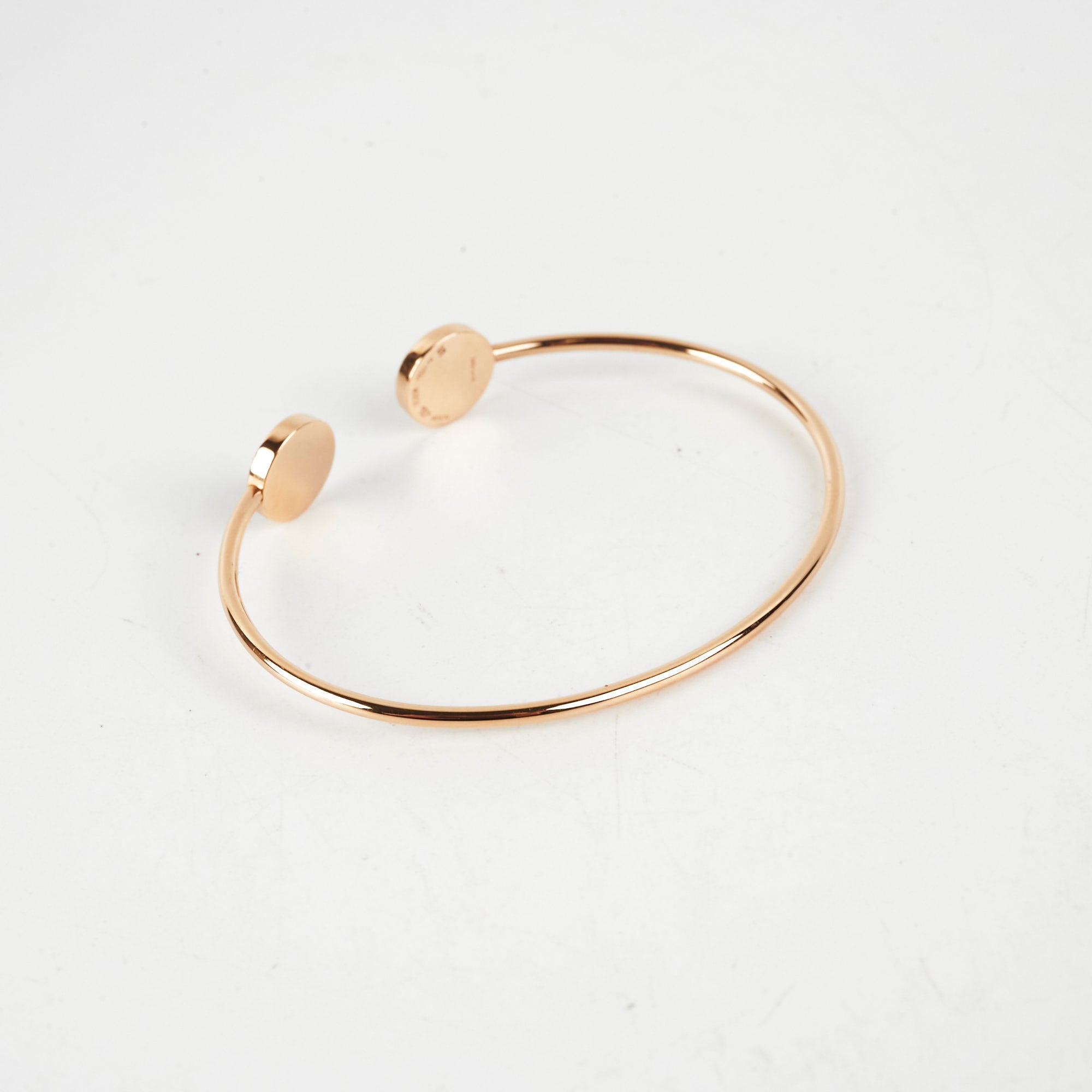 Bvlgari Mother of Pearl and Onyx Bangle Bracelet - Size S - Luxury Jewelry for Women - Perfect for Parties, Weddings & Special Occasions