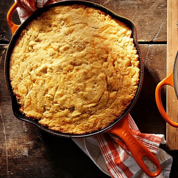 Le Creuset 10-Inch Cast Iron Skillet - Premium Enameled Cookware for Searing, Baking & Frying - Perfect for Stovetop, Oven & Outdoor Cooking
