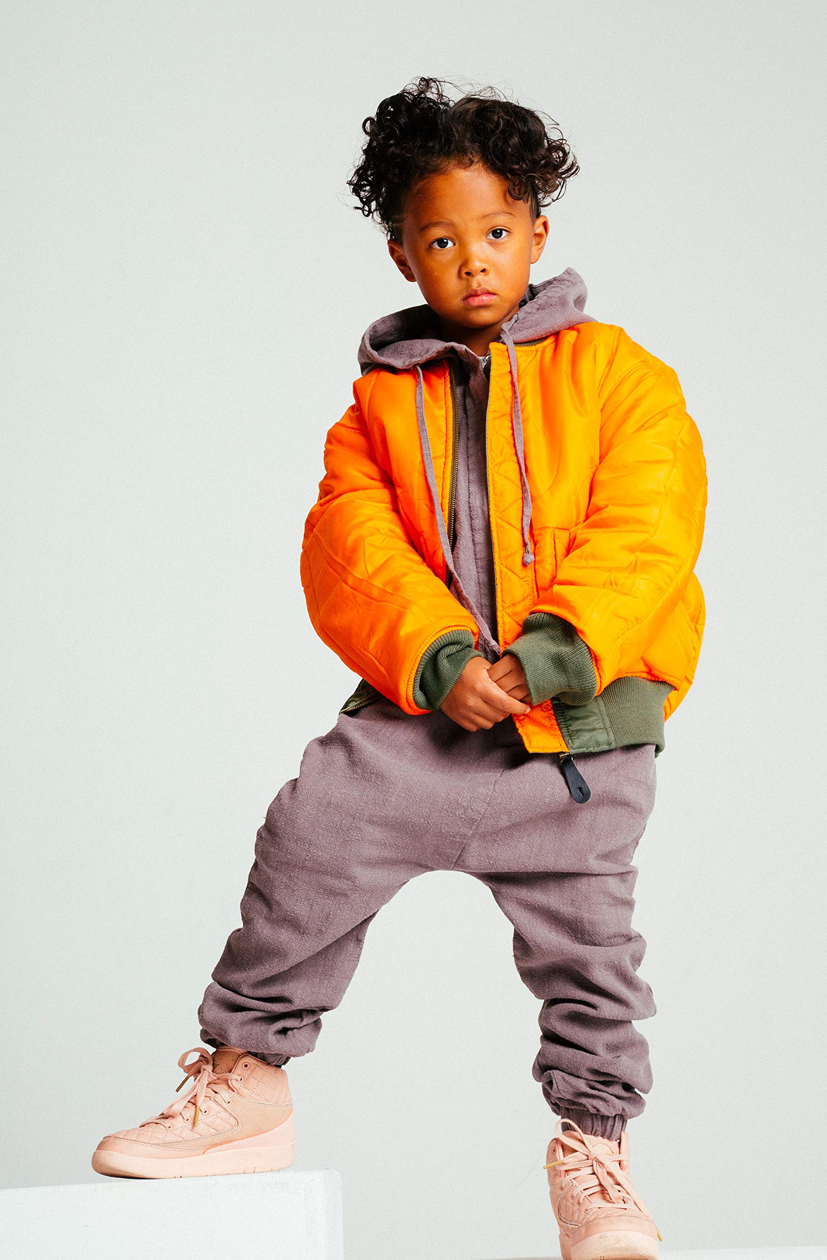Alpha Industries Boys' MA-1 Flight Jacket - Classic Bomber Jacket for Kids, Water-Resistant & Warm - Perfect for School, Outdoor Adventures & Winter Fashion