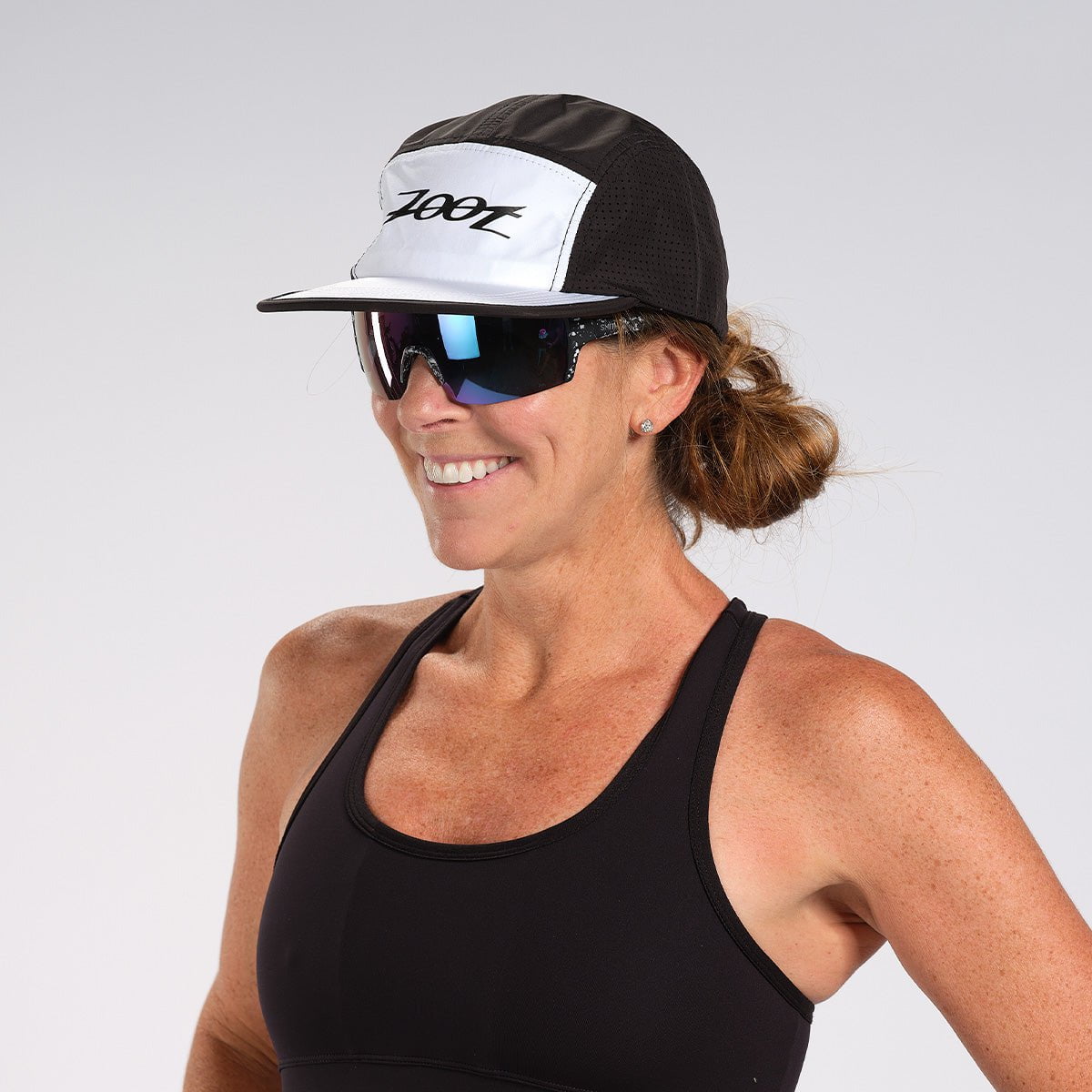 Unisex Tech 5 Panel Hat for Men & Women - Black & White Adjustable Snapback Cap - Perfect for Outdoor Sports, Running, Hiking & Casual Wear