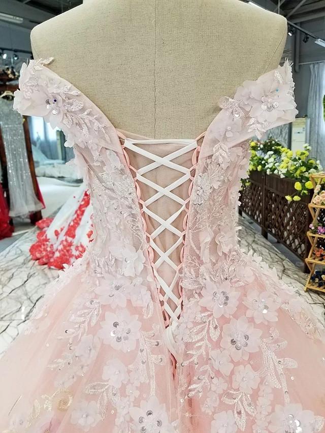 Elegant Blush Pink Tulle Off-Shoulder Quinceañera Dress - Ball Gown with Floral Details for Sweet 15, 16 Birthday, Prom & Special Occasions
