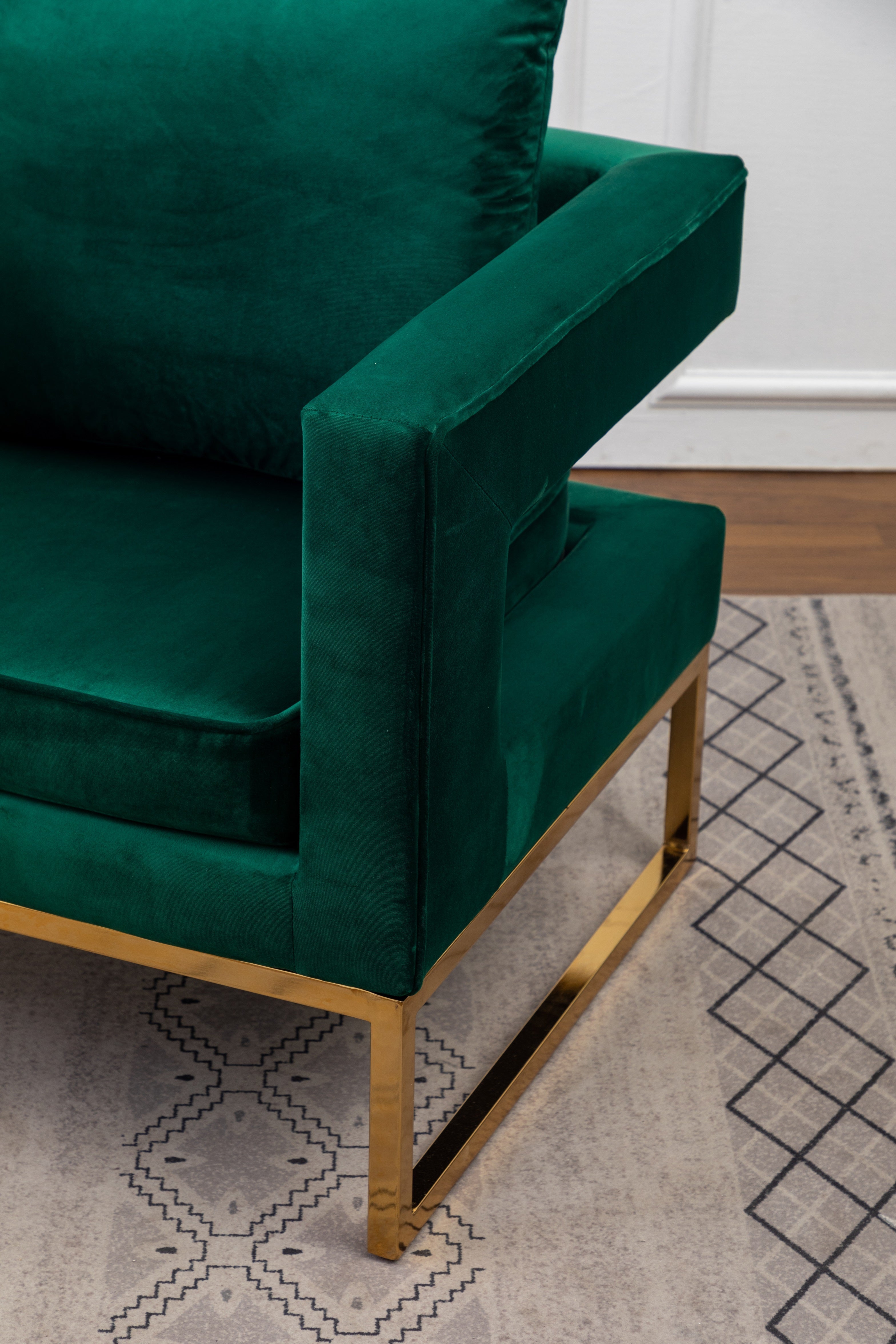 Roundhill Furniture Lenola Modern Upholstered Accent Arm Chair - Green Velvet Lounge Chair for Living Room, Bedroom & Office Decor
