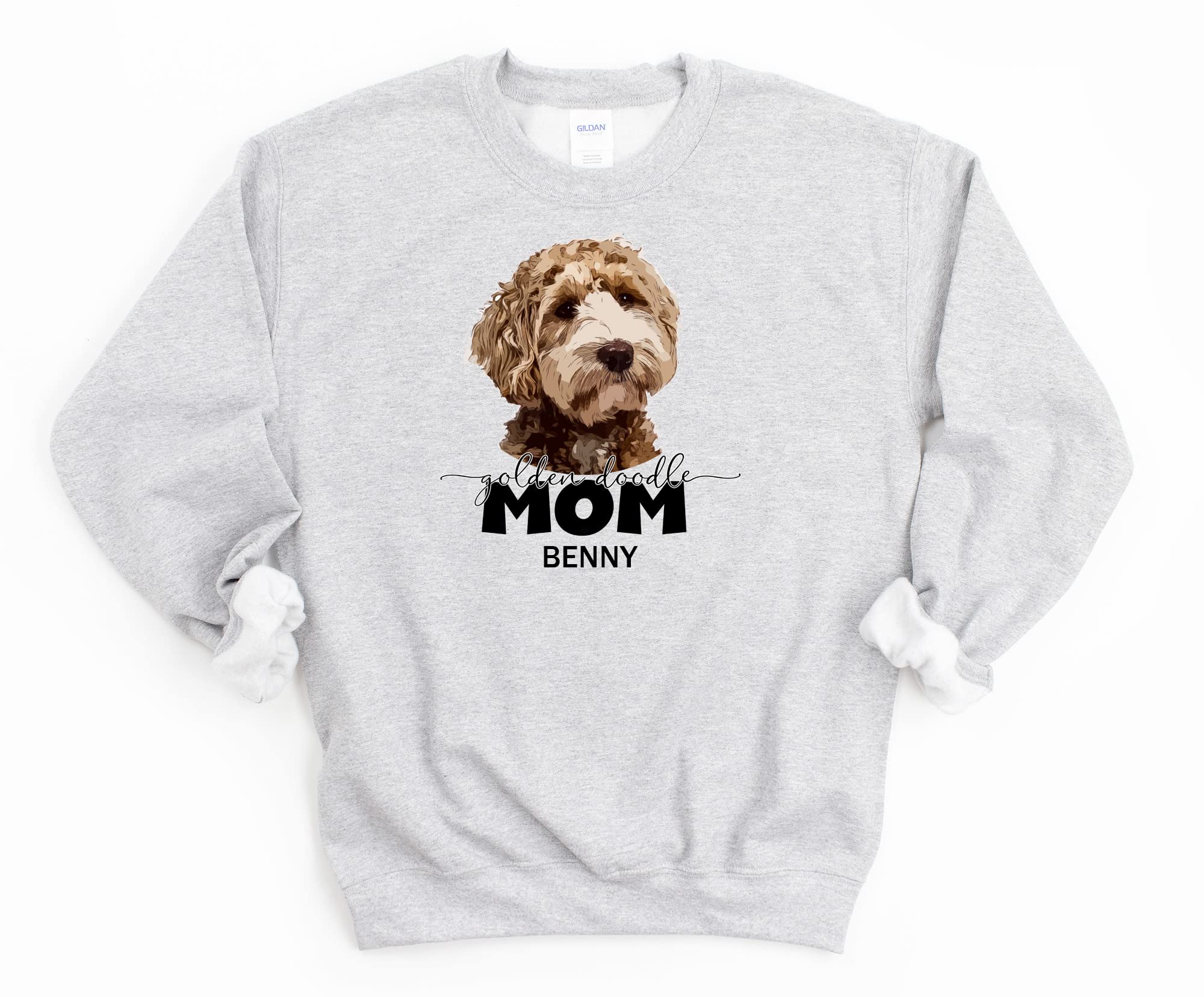 Studio 9Thirty3 Personalized Goldendoodle Mom Pullover Sweatshirt - Custom Dog Lover Gift for Mothers - Cozy Fleece Hoodie for Pet Parents - Perfect for Holidays, Birthdays & Casual Wear