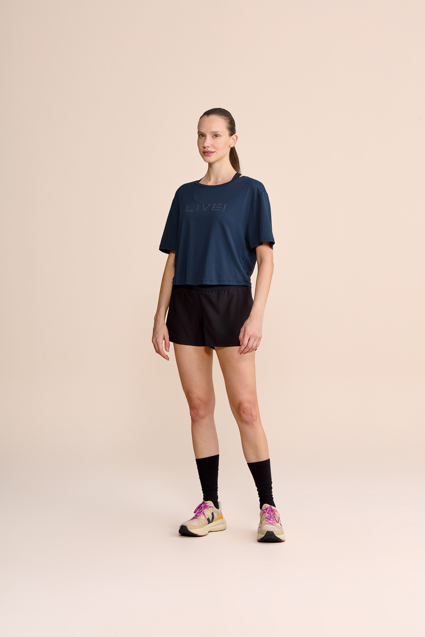 Comfort Cropped T-Shirt for Women - Soft Casual Short Sleeve Tee - Perfect for Summer Outfits, Beach Wear & Everyday Fashion
