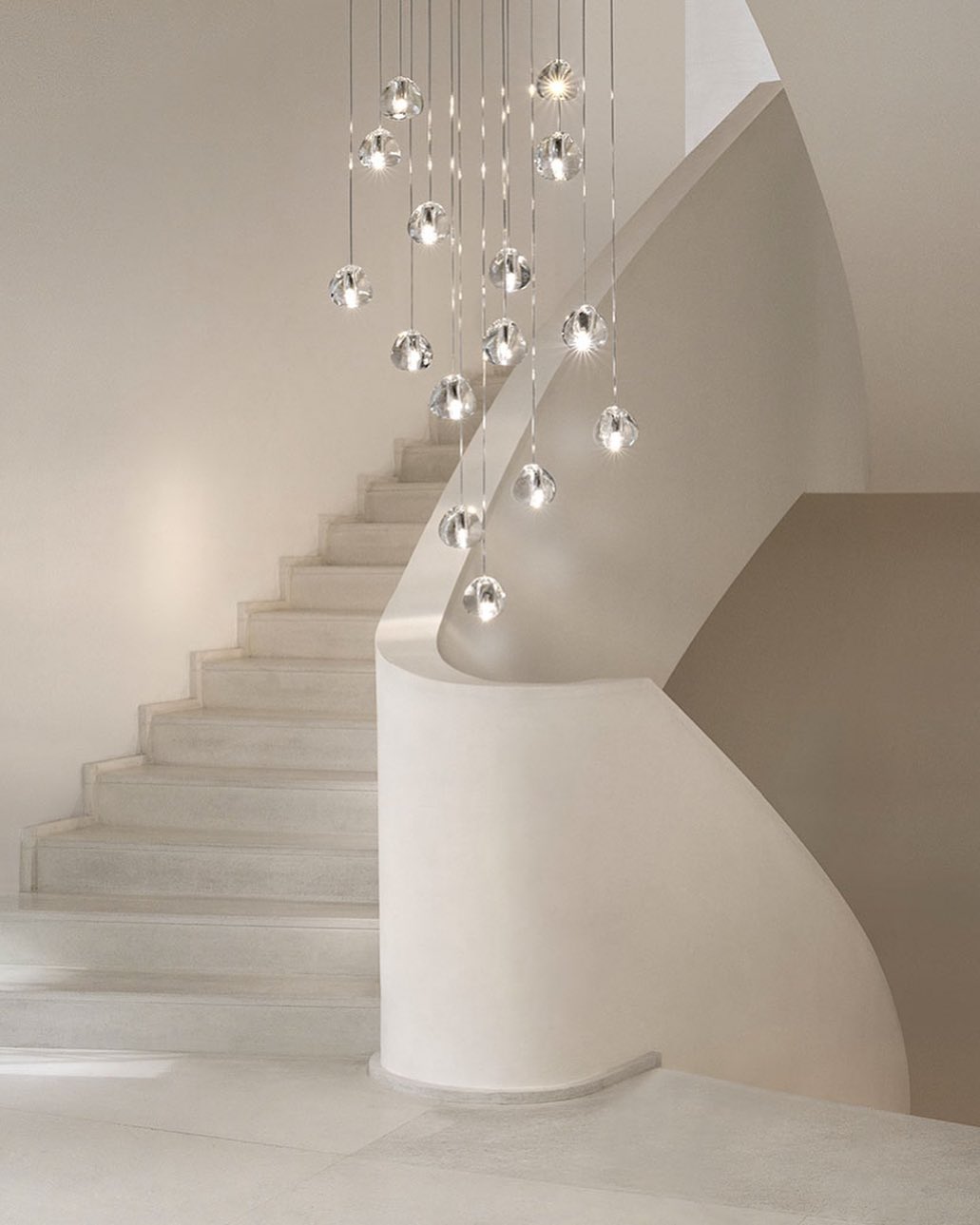 Elegant Crystal Pendant Light - Modern Chandelier for Dining Room, Bedroom & Living Room Decor - Dimmable LED Hanging Lamp for Home & Office Lighting