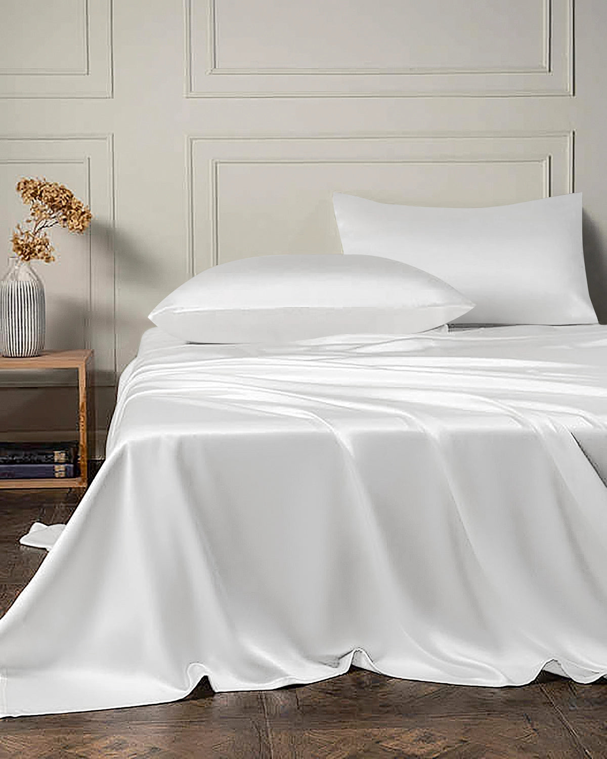 22 Momme 4-Piece 100% Mulberry Silk Bed Sheet Set with Flat Sheet & Fitted Sheet - Luxury Soft Cooling Sheets for Master Bedroom, Guest Room & Hotel Use