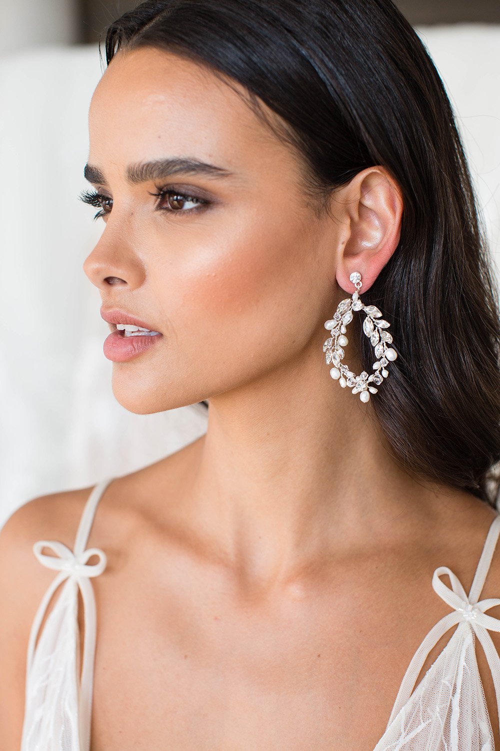 Stylish Lyris Earrings for Women - Trendy Gold Hoop Earrings for Everyday Wear | Perfect for Parties, Work & Casual Outfits