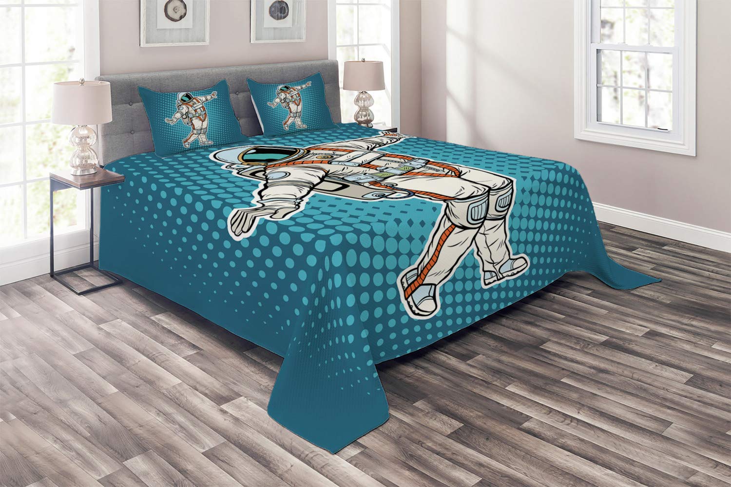 Ambesonne Astronaut Quilt Set - 3 Piece King Size Bedspread with 2 Pillow Shams | Retro Comic Style Spaceman Design in Pale Petrol Blue & Multicolor | Perfect for Kids' Room, Space Themed Bedroom or Sci-Fi Decor